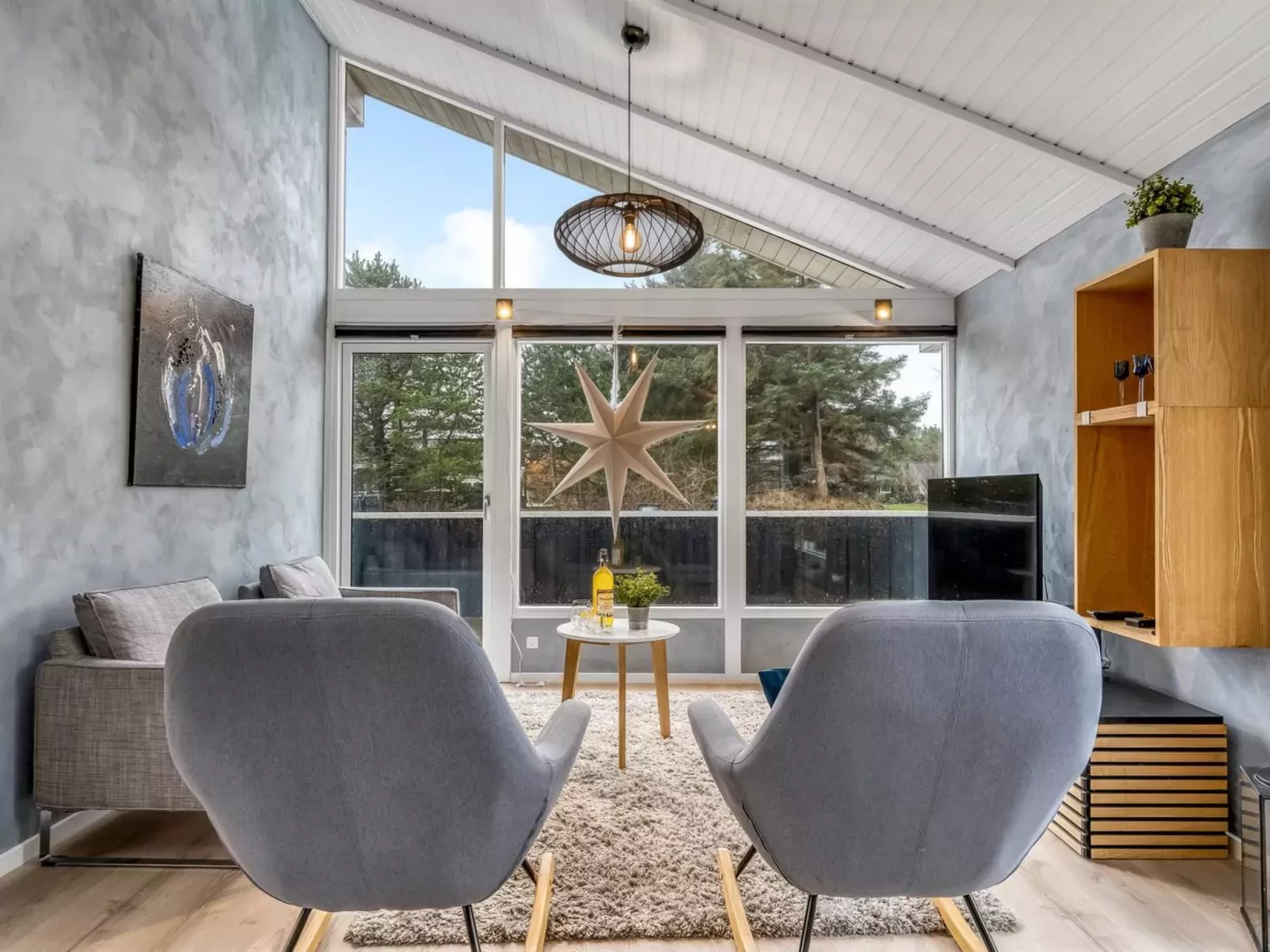 "Blondine" - 940m from the sea-Inside