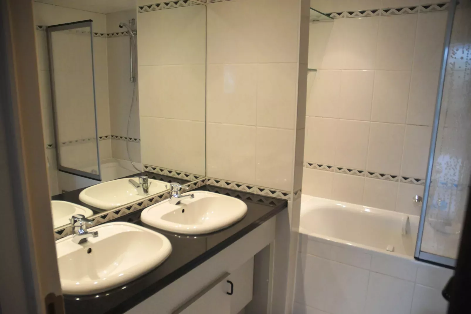 Résidence Durbuy 12-Badezimmer