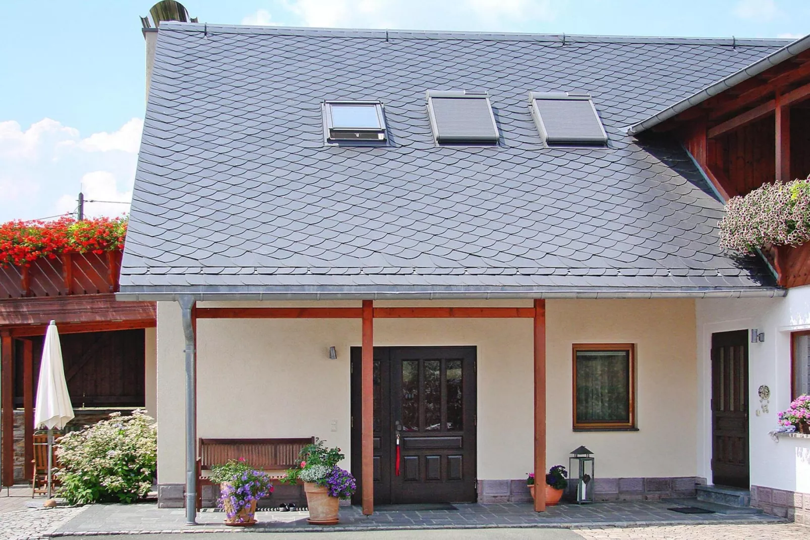 EG 45 qm-Außenbereich Sommer