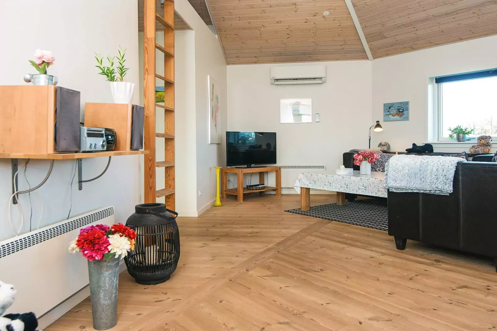 8 person holiday home in Tarm-Indoor