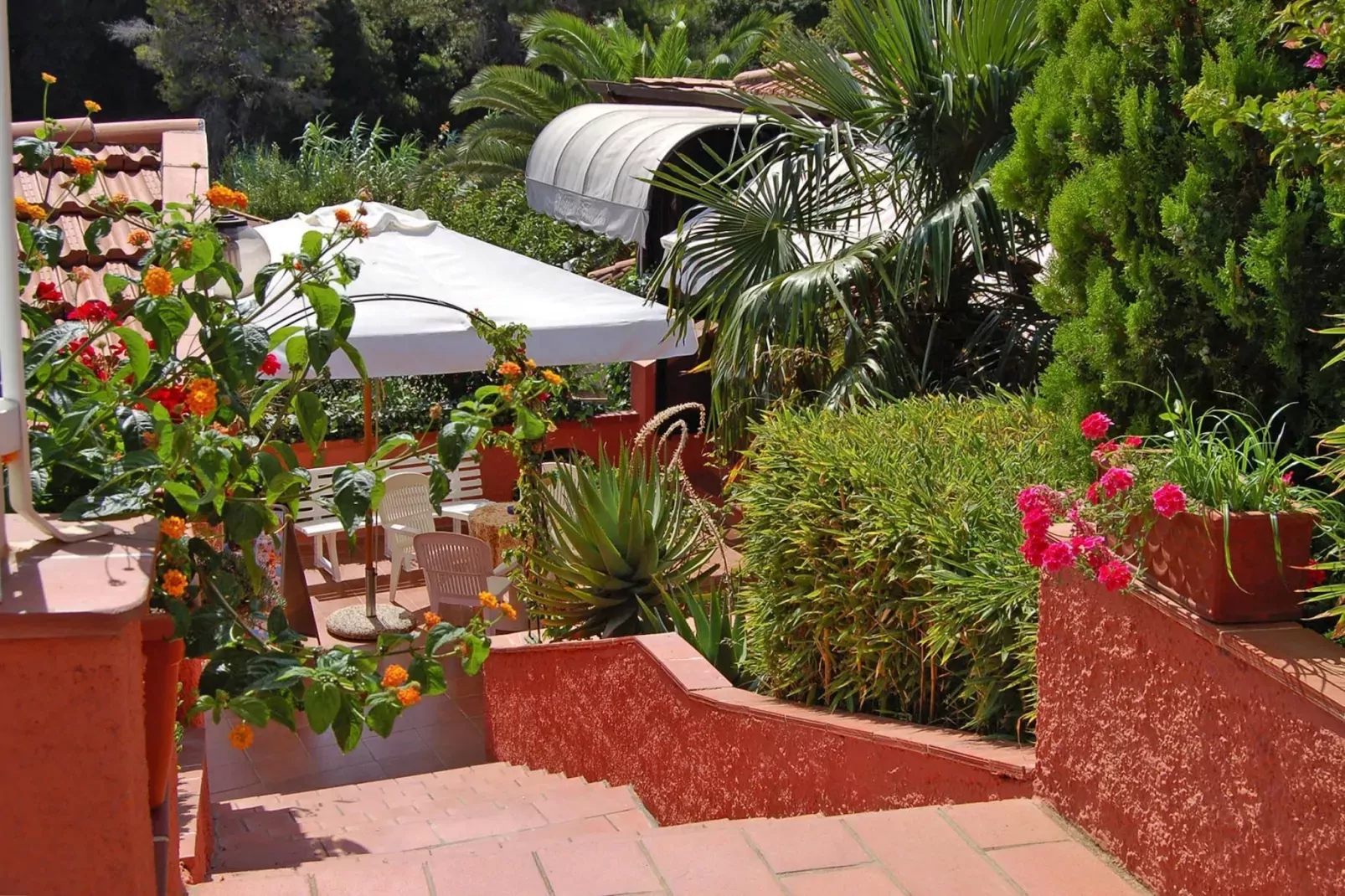 Apartments Villa Franca, Capoliveri-Trilo 4- piano terra o primo piano-Jardin d'été