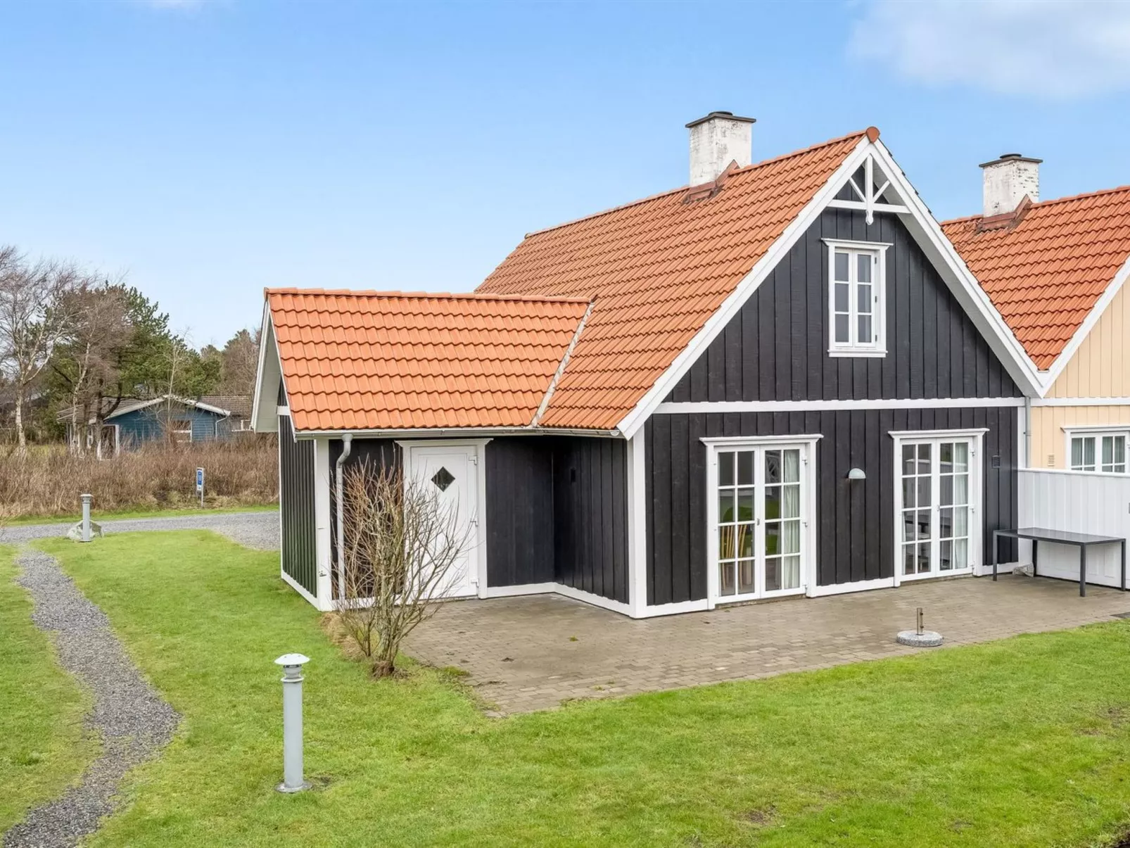 "Folkmar" - 800m from the sea-Outside