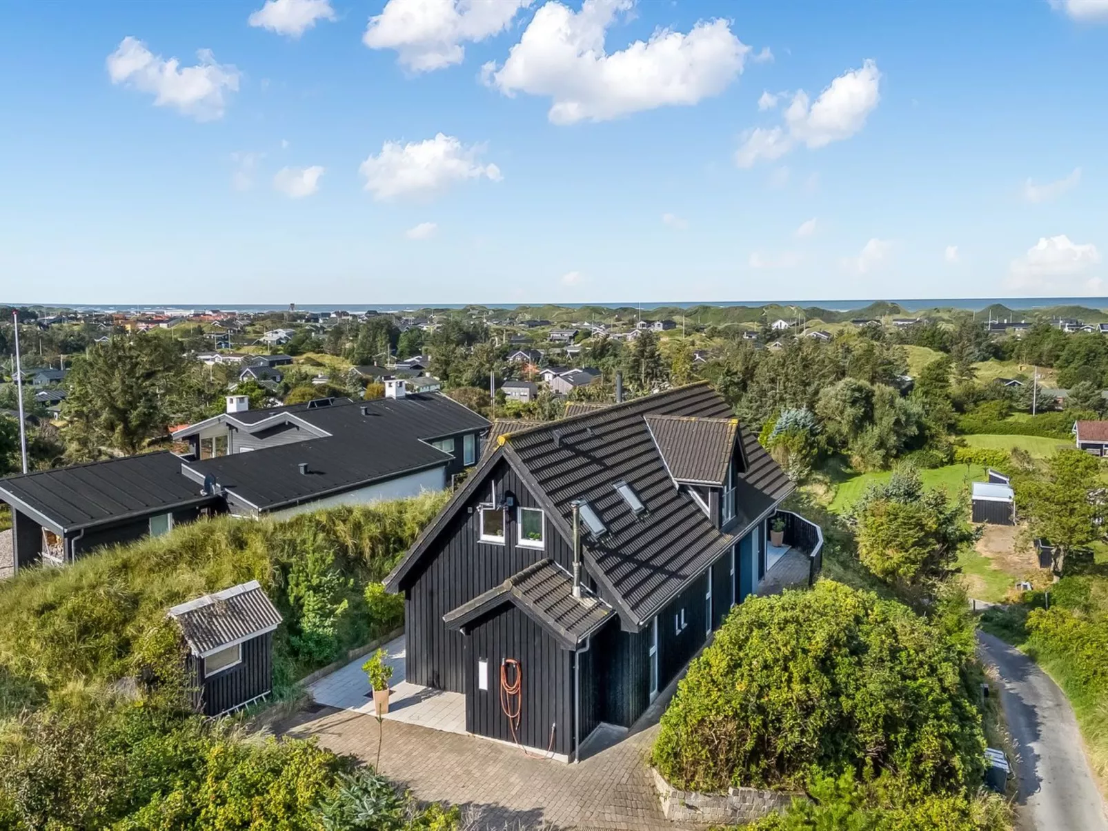 "Skamhals" - 700m from the sea-Outside