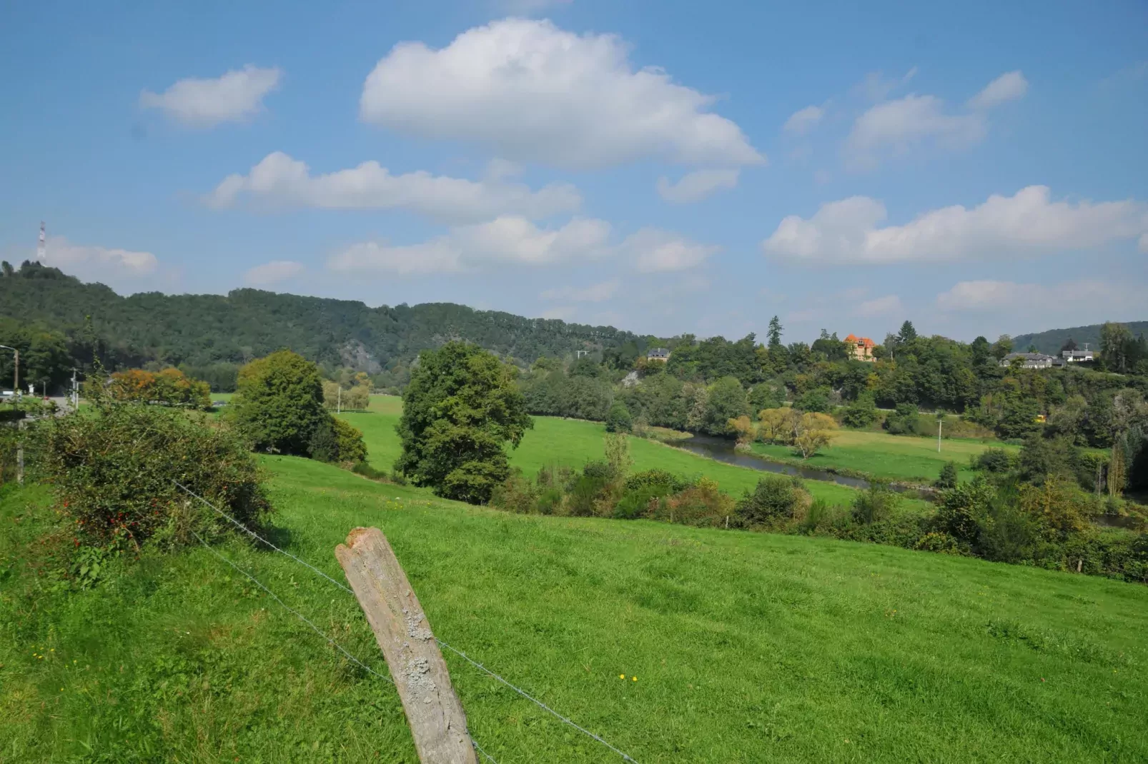 Vakantiepark La Boverie 2-View summer