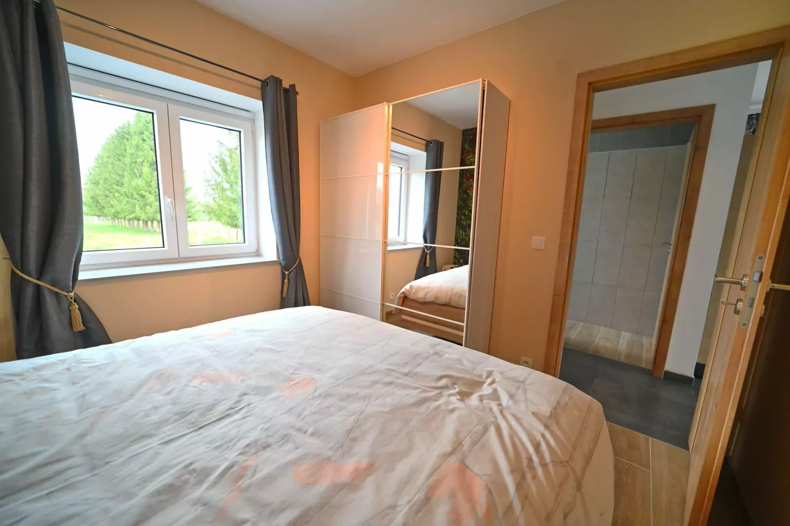 PETITE MAISON DANS LA PRAIRIE-Bedroom