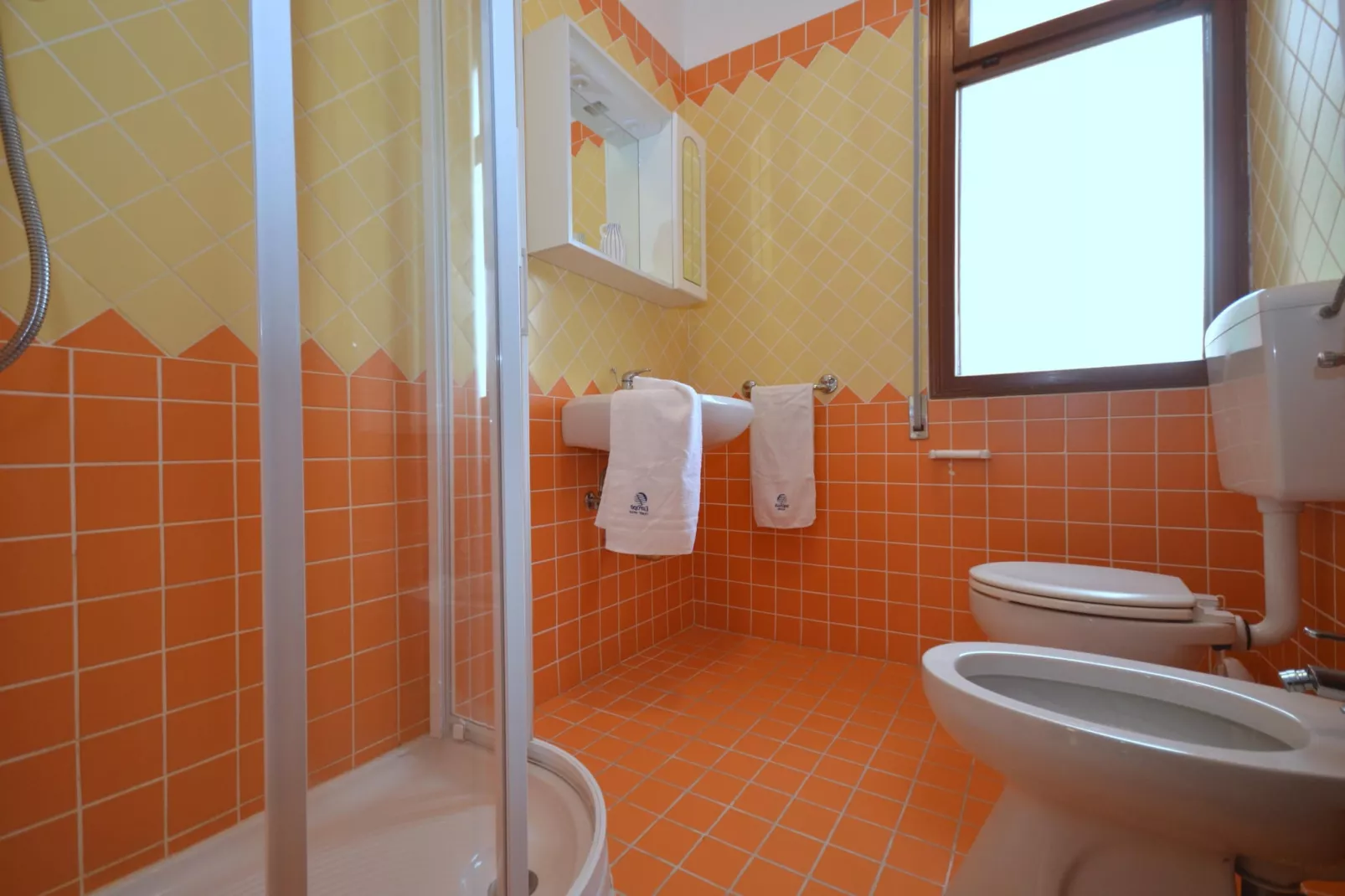 Holiday resort Alex Lignano-C6-Bathroom