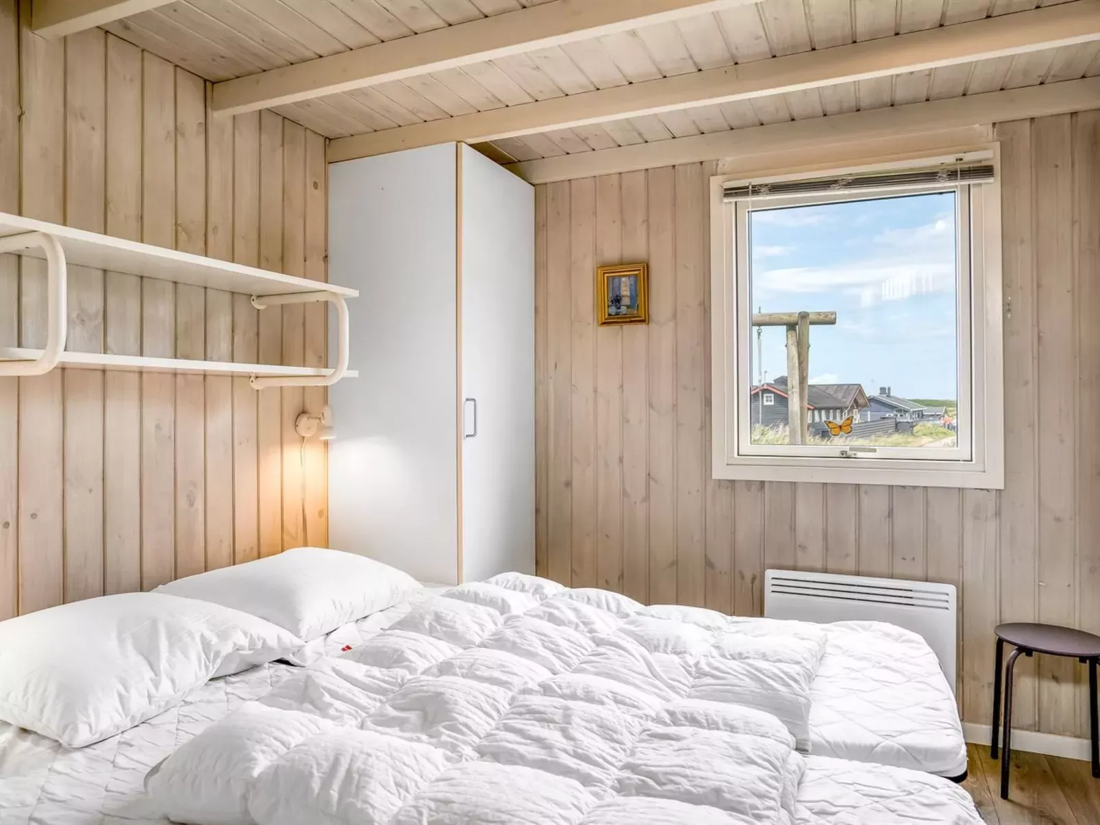"Anne" - 100m from the sea-Inside