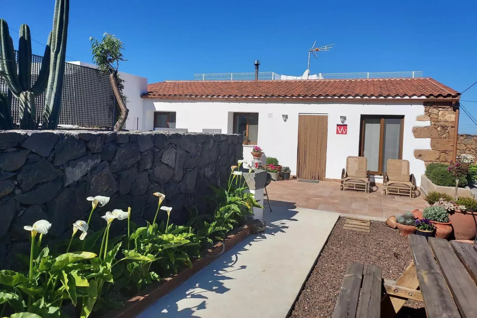 Casa las Bellas-Gardens summer
