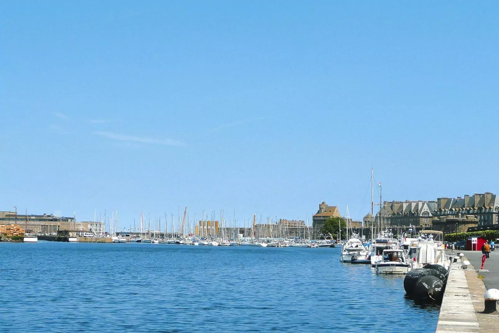 Holiday flat St Malo-Zones d'été à 5 km