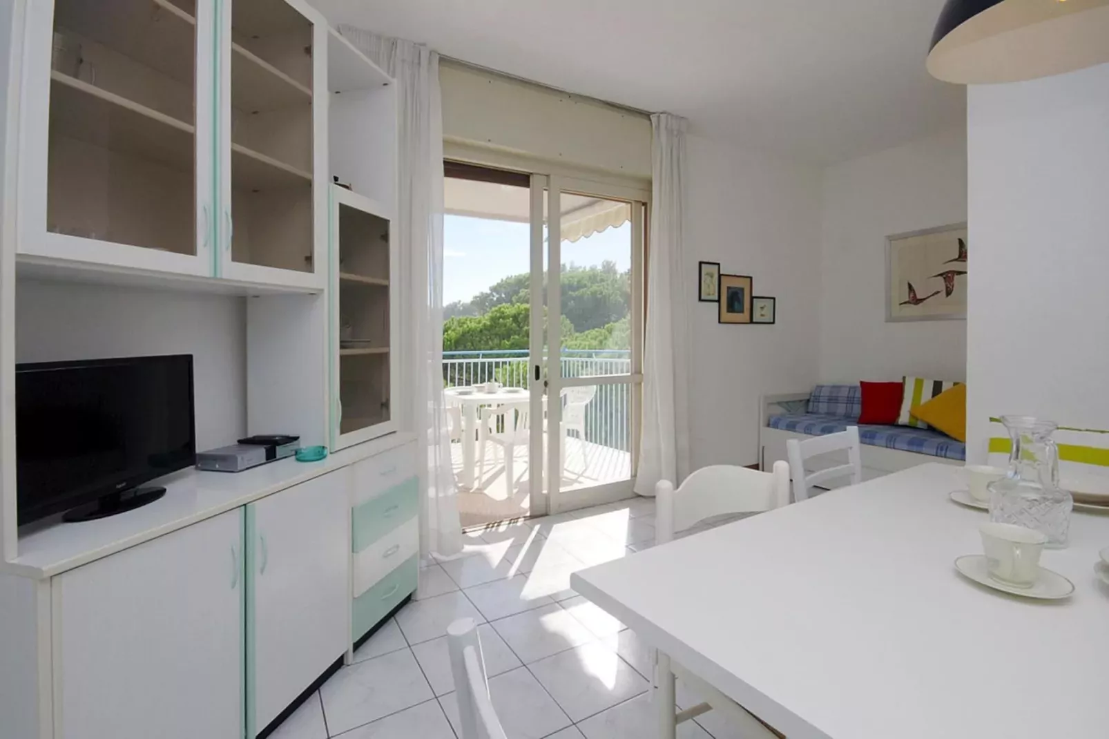 Apartments Bianco Nero Lignano Sabbiadoro-B4-Kitchen