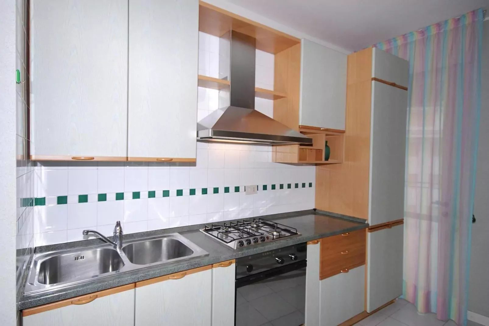 Apartments Bianco Nero Lignano Sabbiadoro-B4-Kitchen