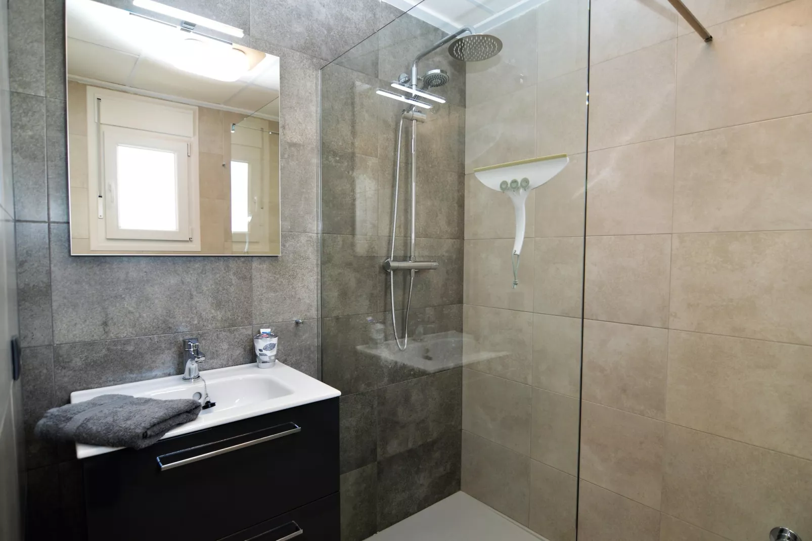 Casa Theunissen-Bathroom