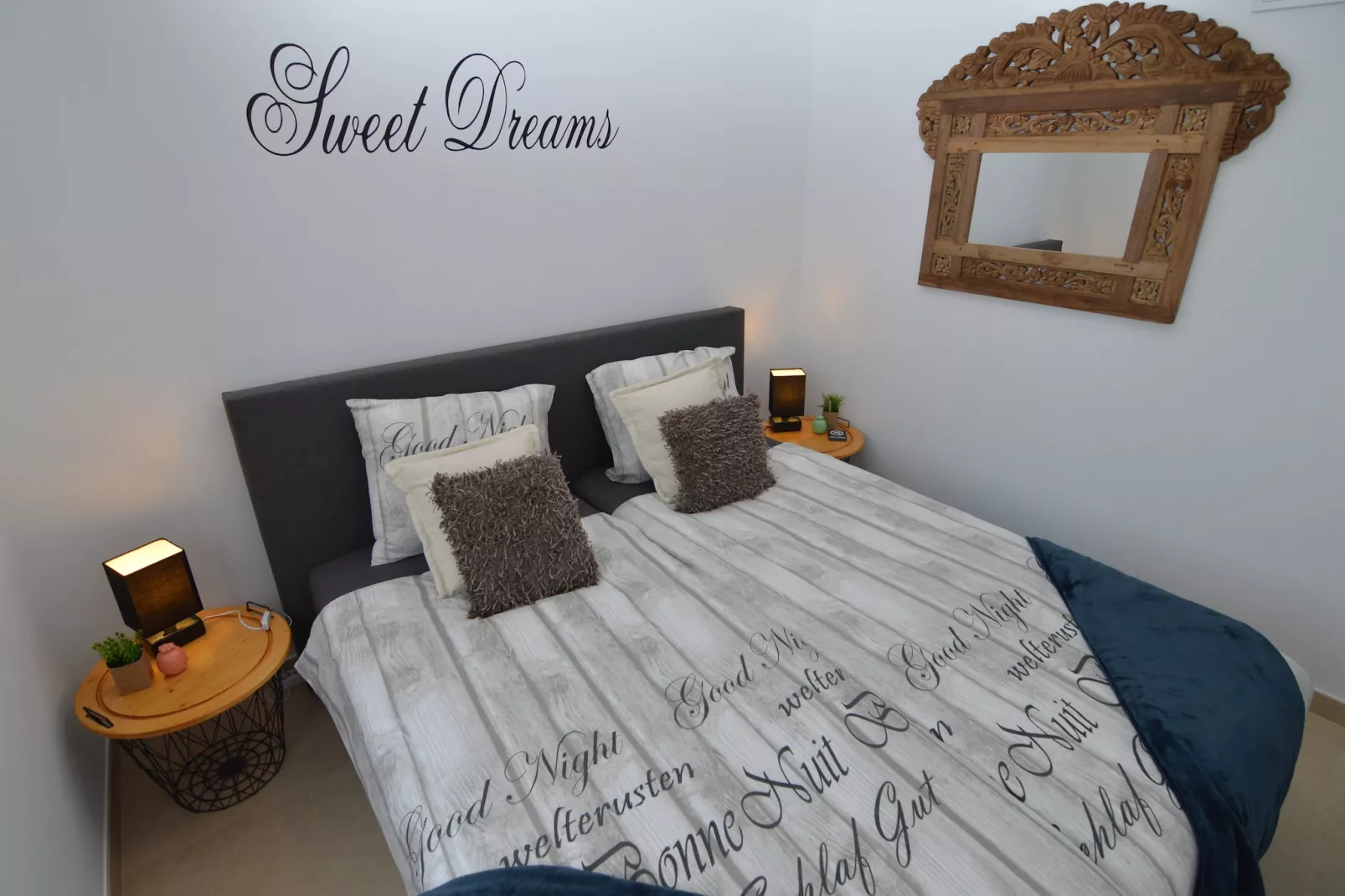 Casa del Ananas-Bedroom