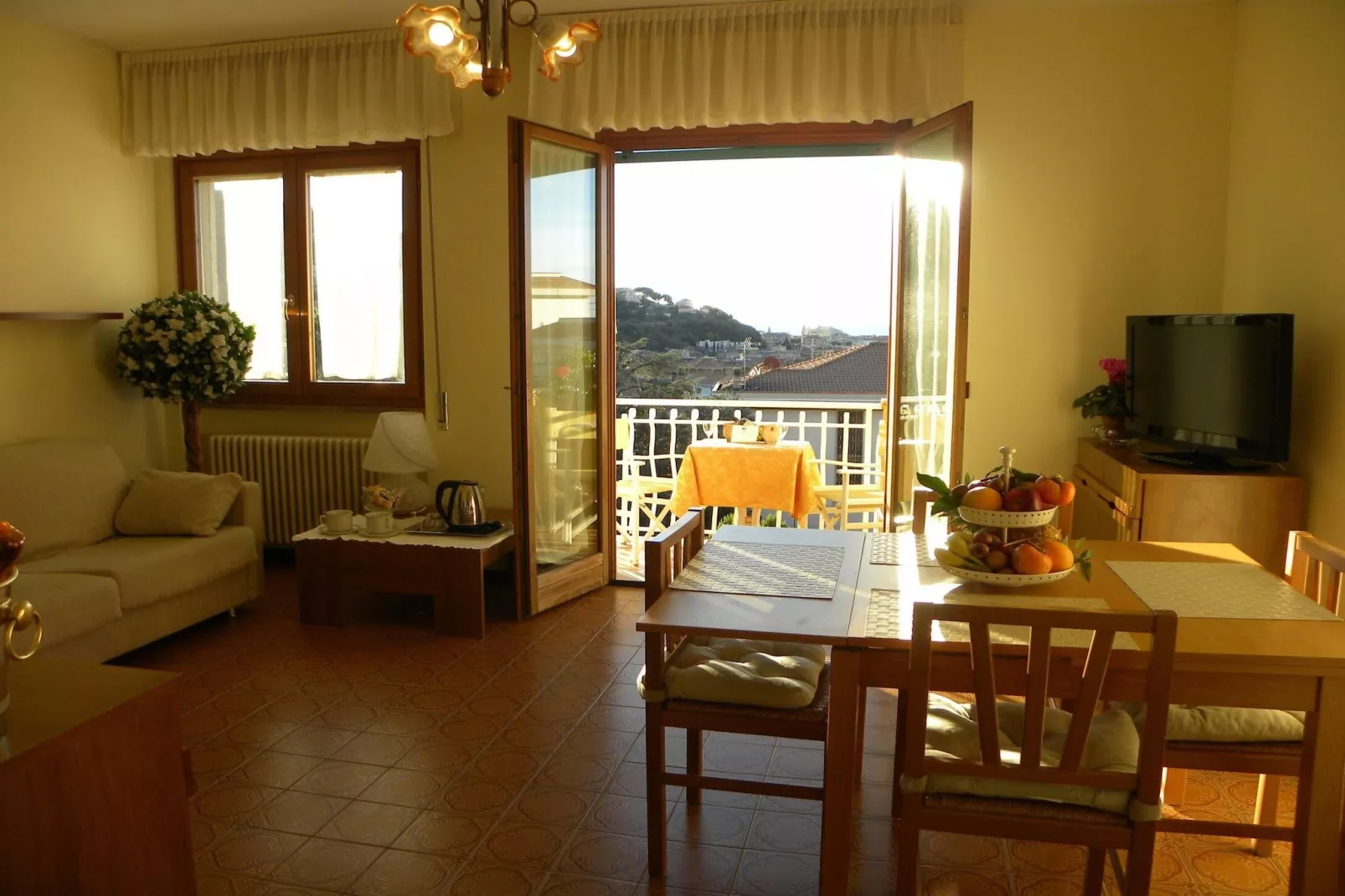 Residence Morelli Pietra Ligure - B4-Dining room