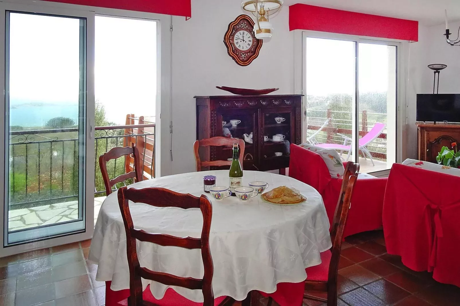 Holiday home Trébeurden-Dining room