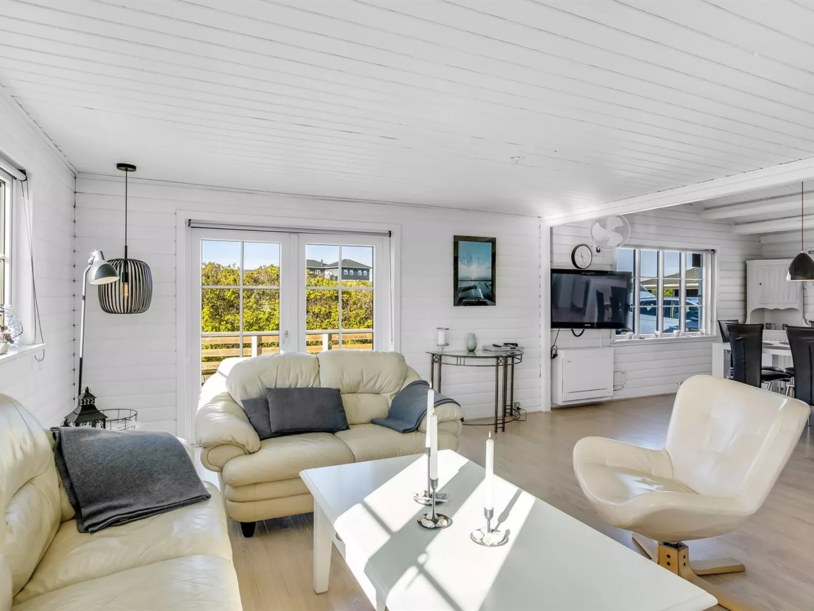 "Aika" - 500m from the sea-Inside