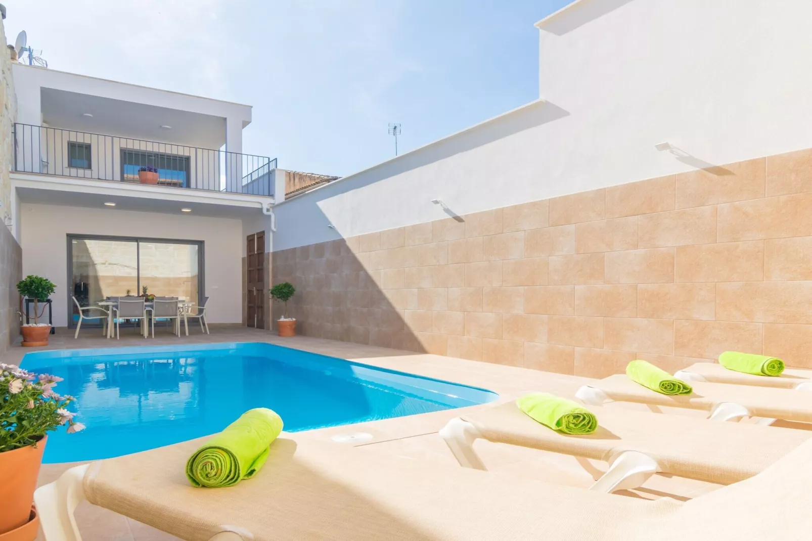 Can Serra-Pool