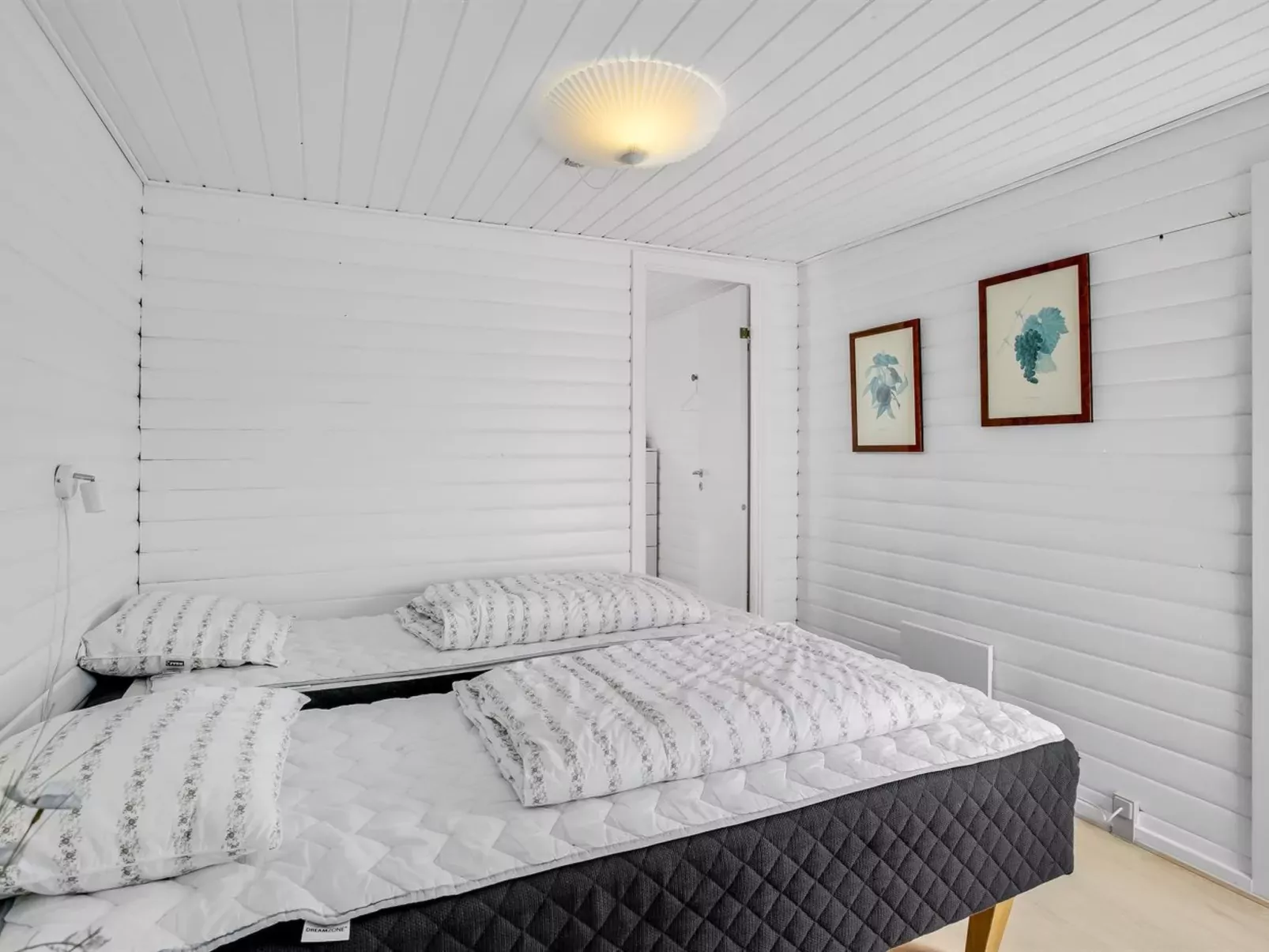 "Aika" - 500m from the sea-Inside