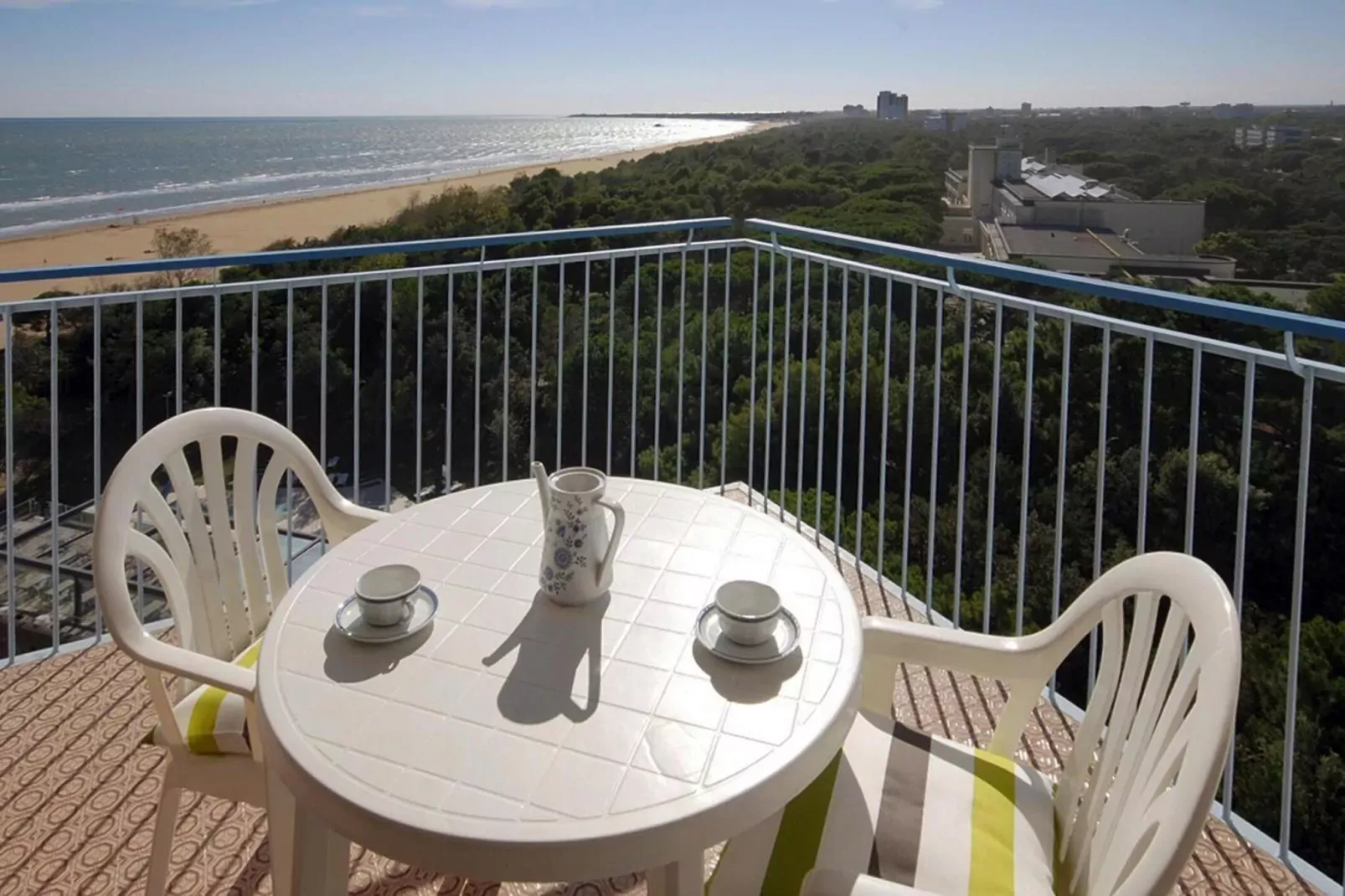 Apartments Bianco Nero Lignano Sabbiadoro-B4-Terrace balcony