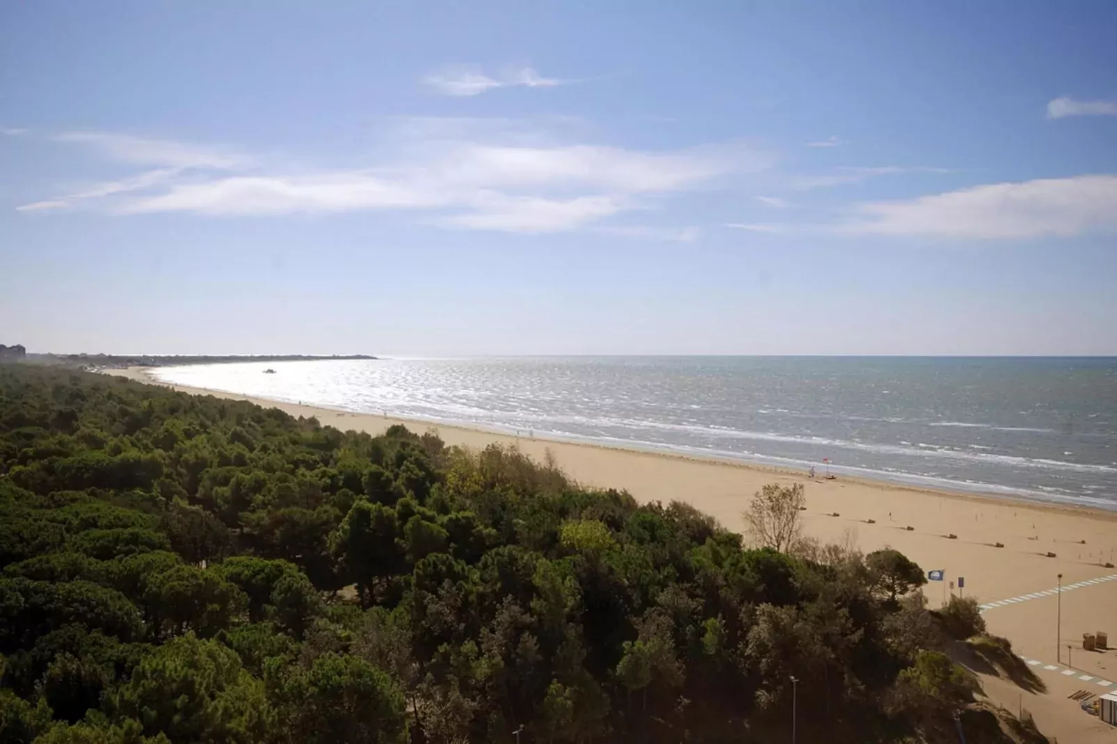Apartments Bianco Nero Lignano Sabbiadoro-B4-View summer