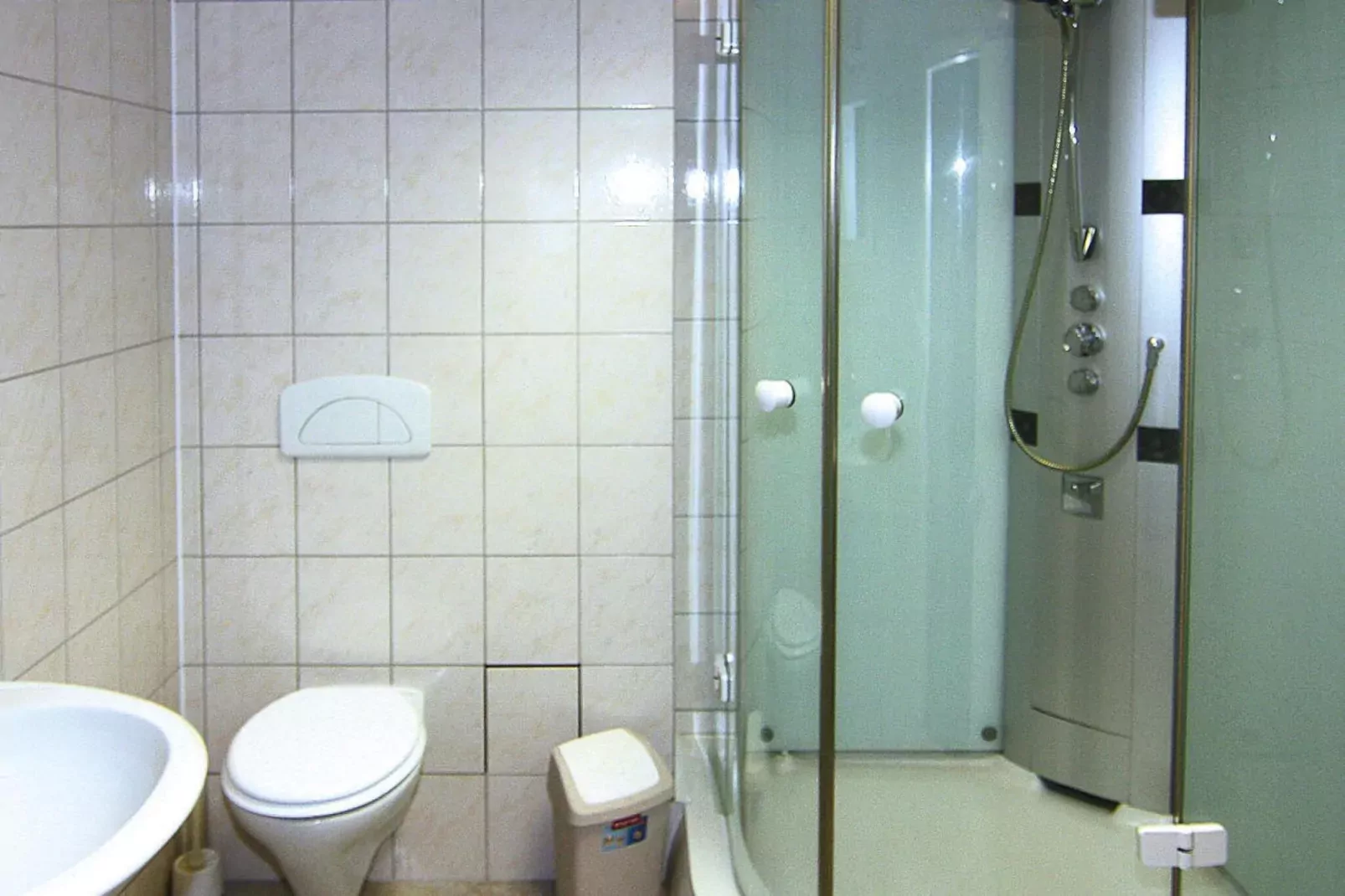 Residence Park am Schweriner See / 2-Raum-App im 2 Stock 60 qm-Bathroom