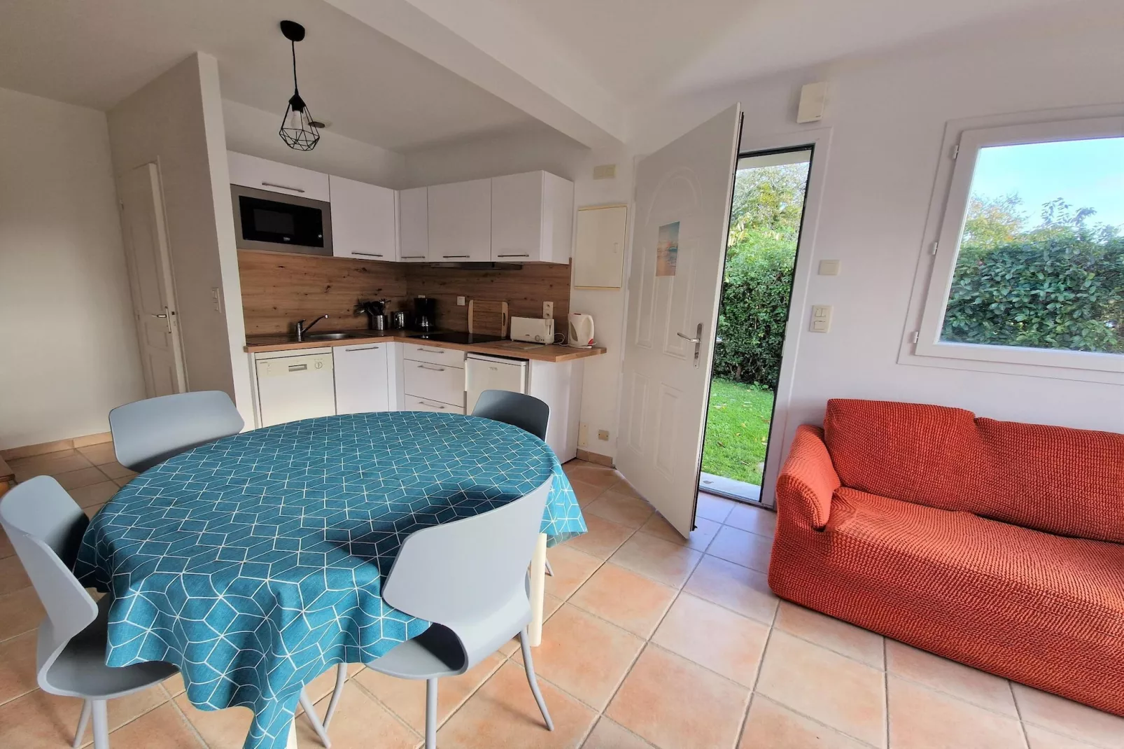 Semi-detached house Pléneuf-Val-André-Dining room