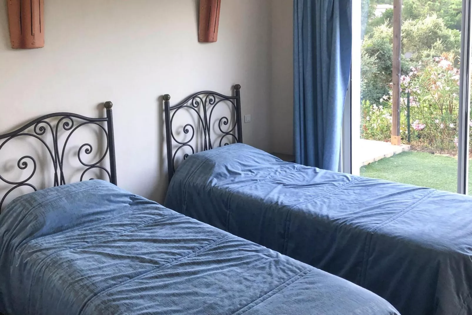 Residence Mare e Monte Solenzara // Villas Stella F2-Bedroom