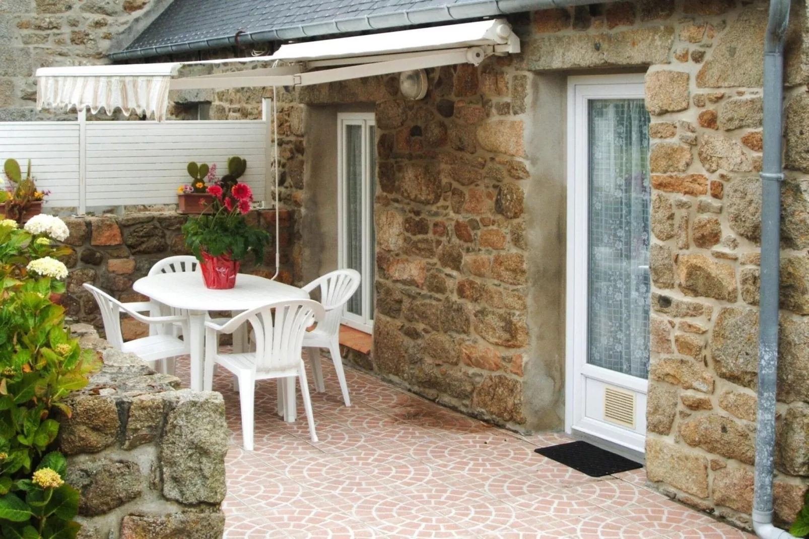 Terraced house Lanmodez - Petit gîte-Terrace balcony