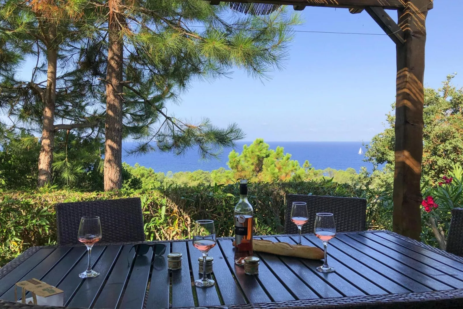 Residence Mare e Monte Solenzara // Villas Stella F2-View summer