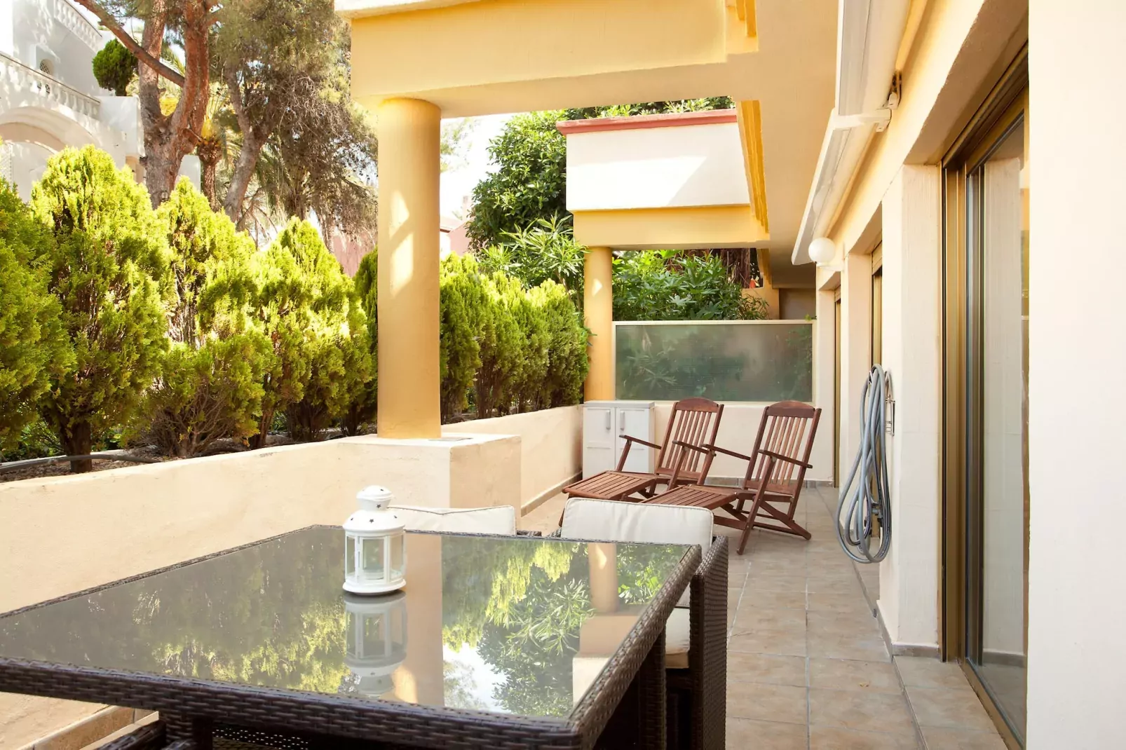 Beachside apartment in Elviria, Romana Playa-Not tagged
