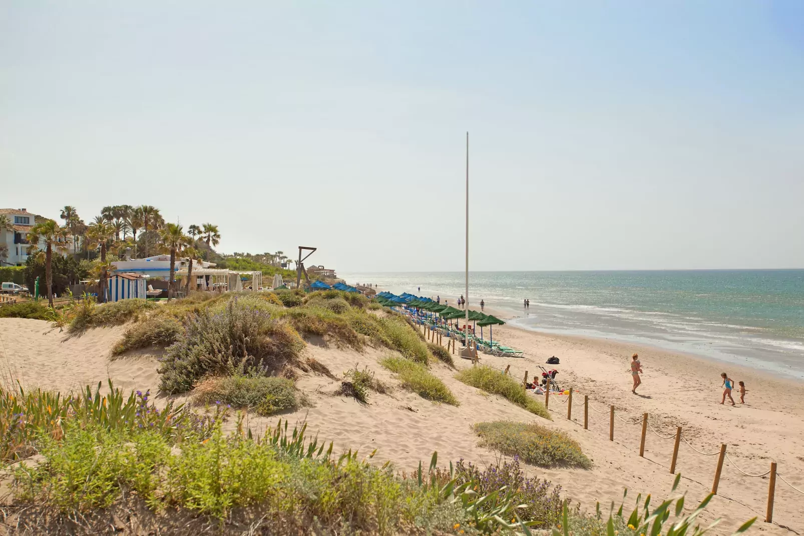 Beachside apartment in Elviria, Romana Playa-Not tagged