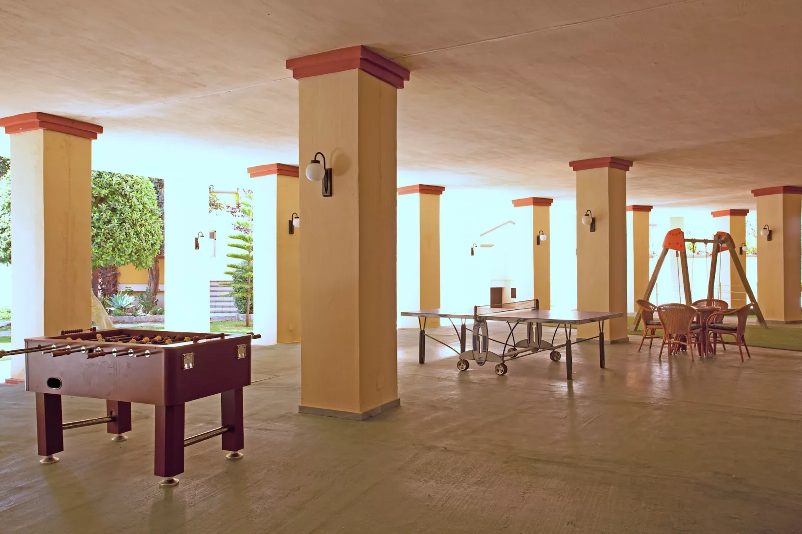 Beachside apartment in Elviria, Romana Playa-Not tagged