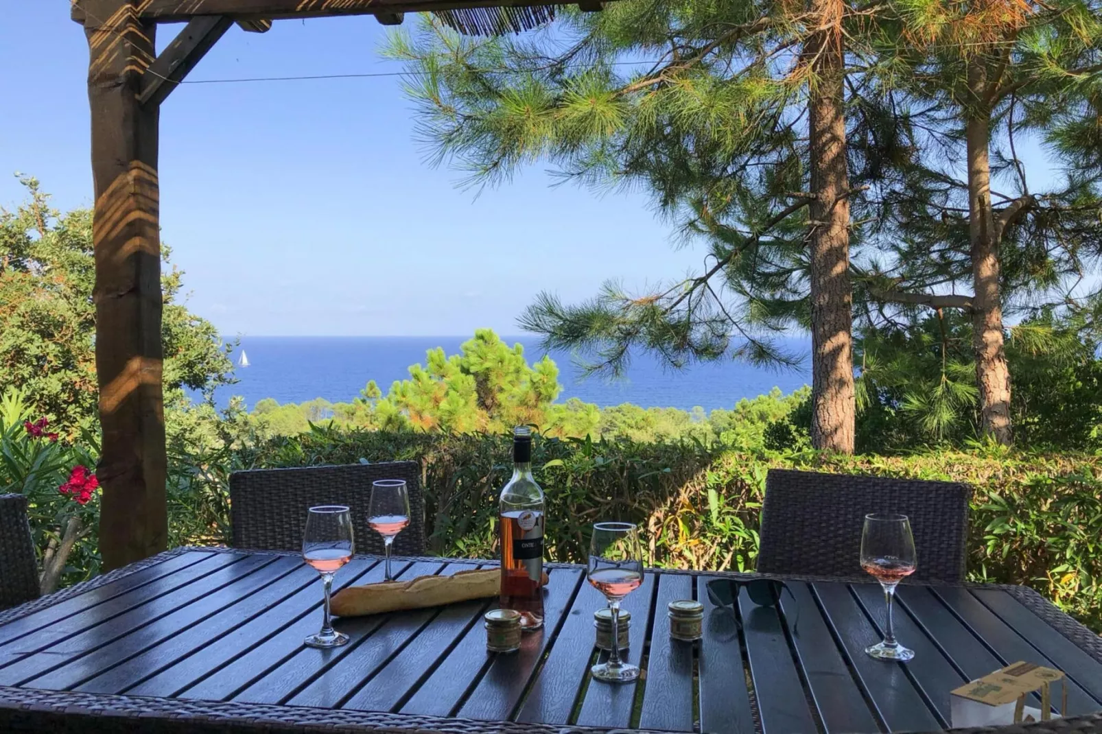 Residence Mare e Monte Solenzara // Villas Stella F2-View summer