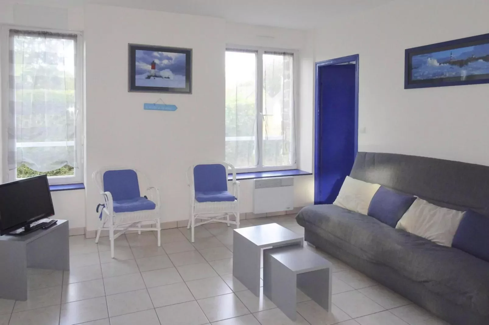 Semi-detached houses, Etables-sur-Mer-Hortensias-Living room