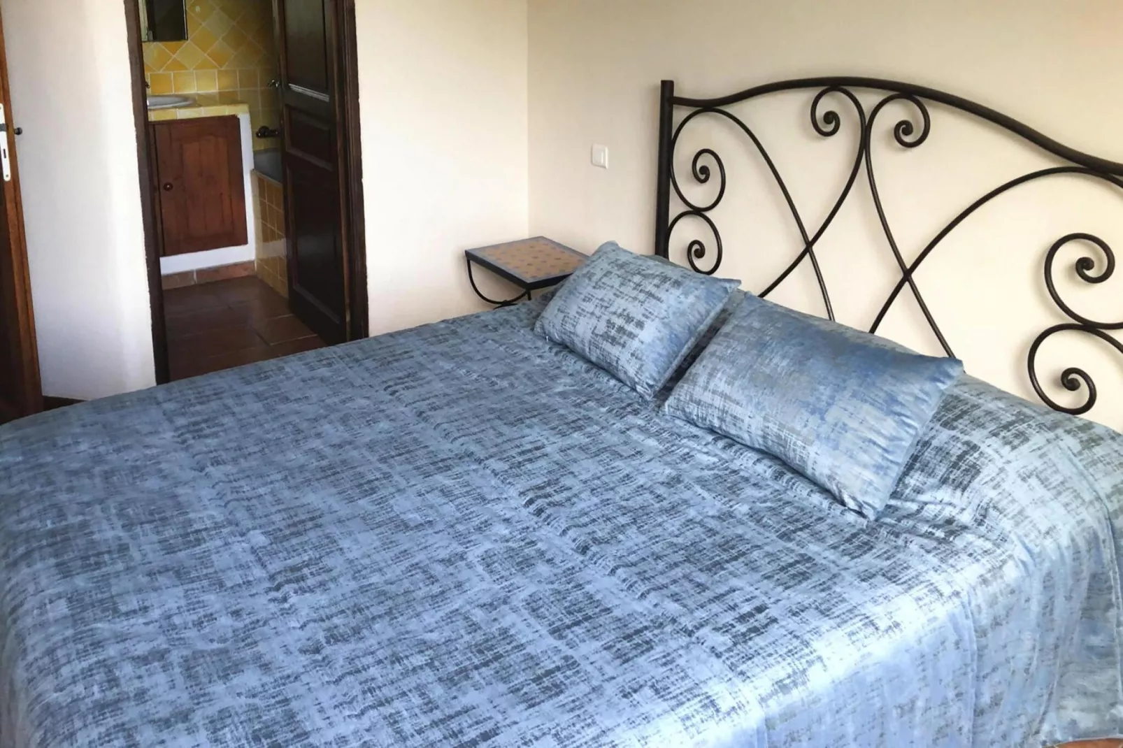 Residence Mare e Monte Solenzara // Villa F3 Charme-Schlafzimmer