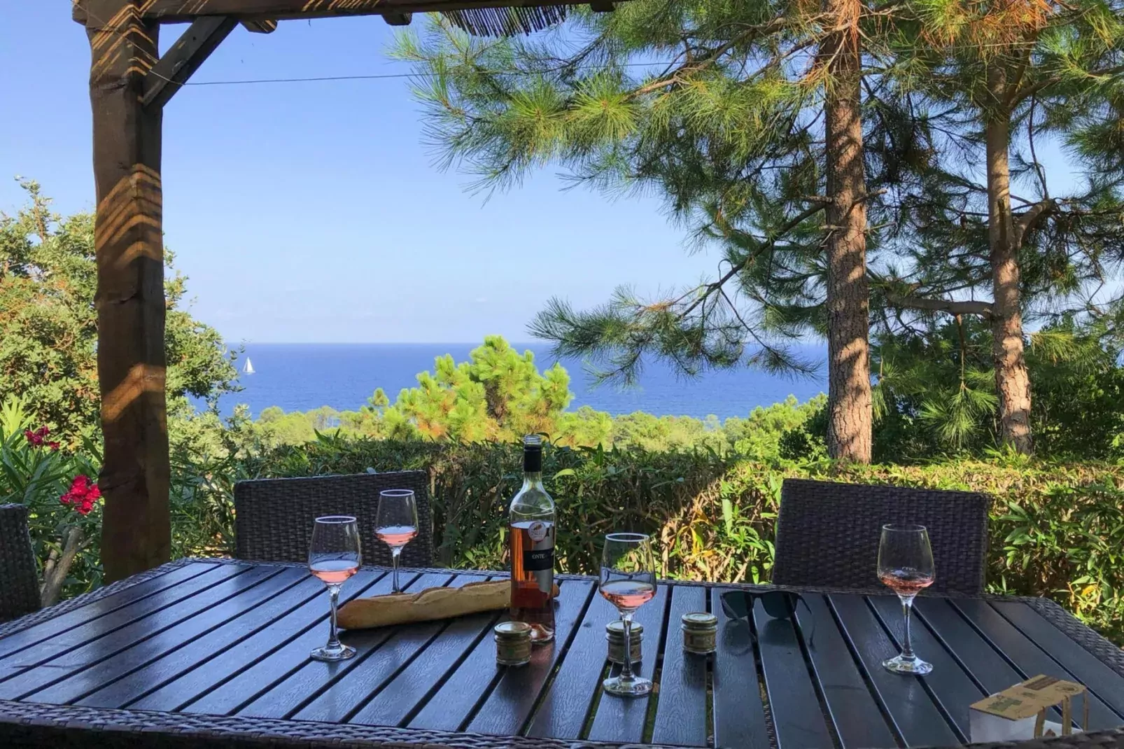Residence Mare e Monte Solenzara // Villa F3 Charme-Einrichtungen