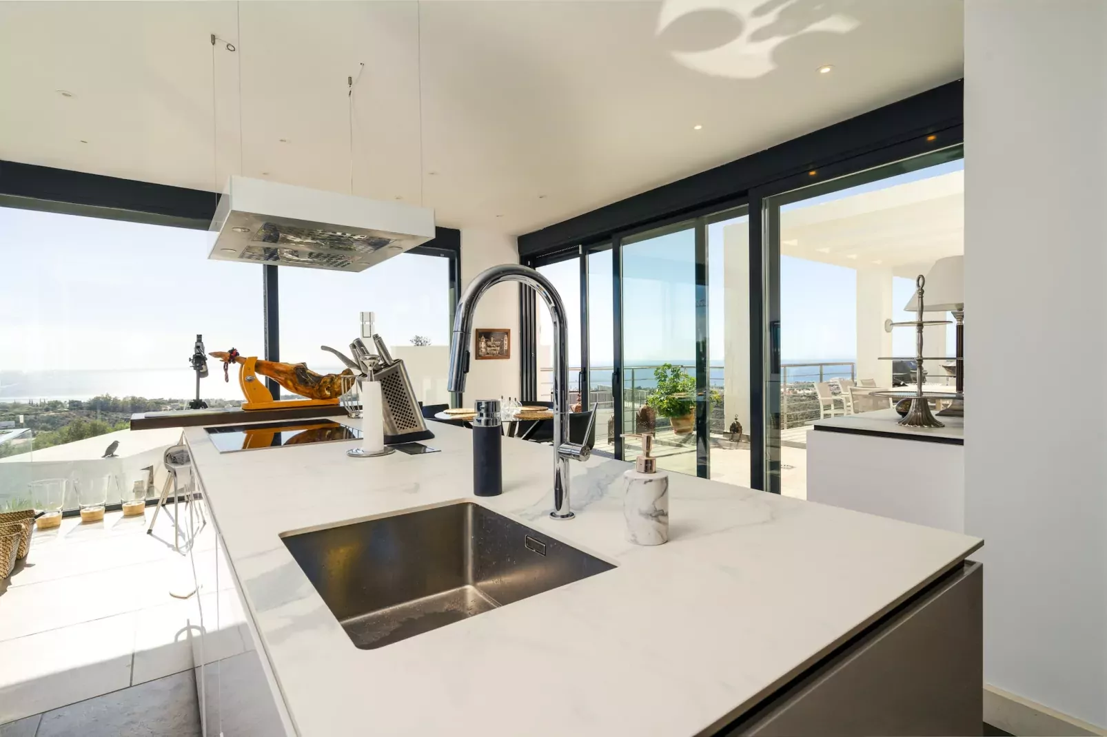Seventh Heaven-Luxury Villa-Cuisine