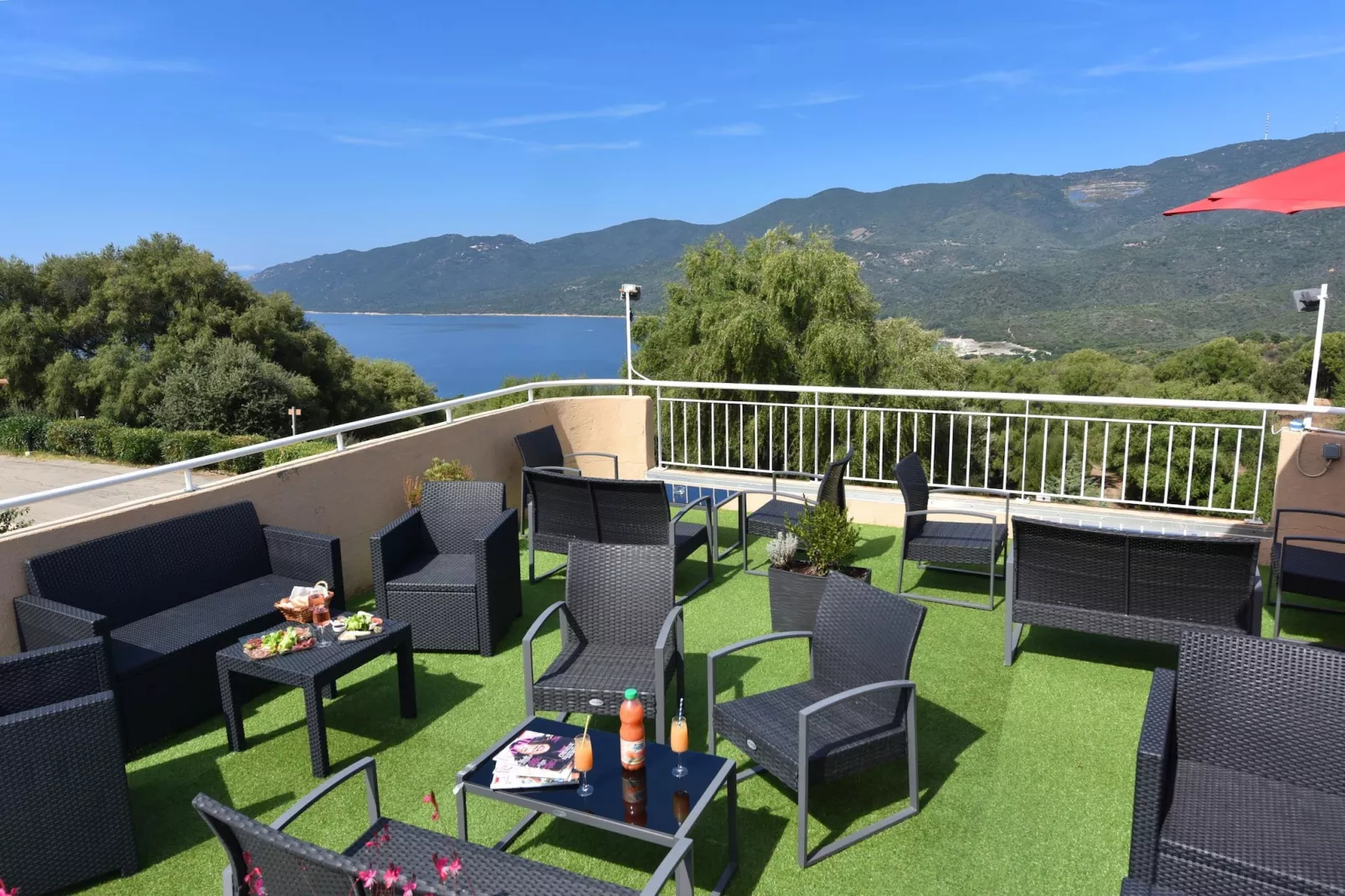 Residence Alba Rossa Serra-di-Ferro // Apt 1 Chambre avec Vue Mer  36à40 m2-Terrace balcony