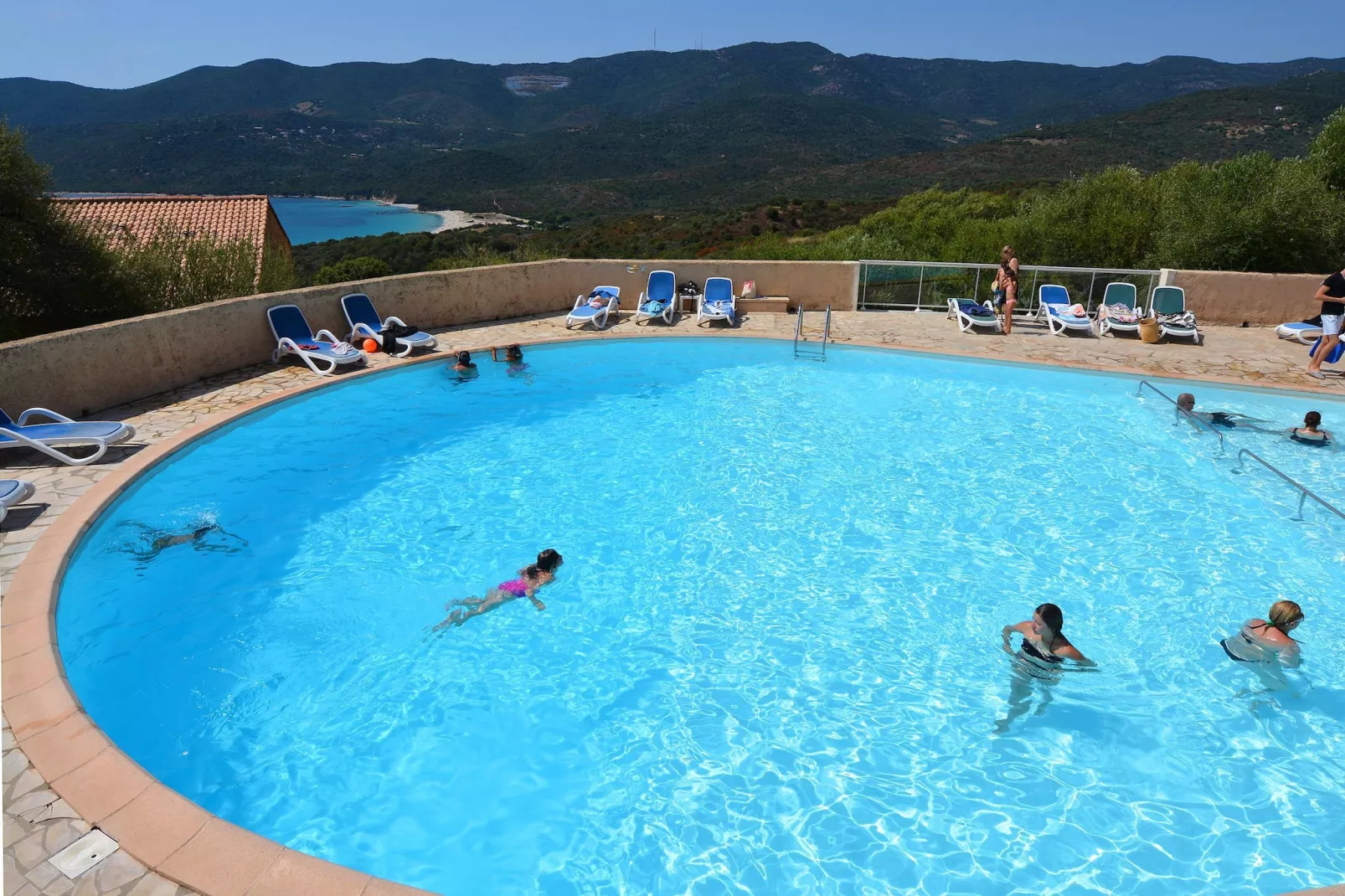 Residence Alba Rossa Serra-di-Ferro // Apt 1 Chambre avec Vue Mer  36à40 m2-Pool