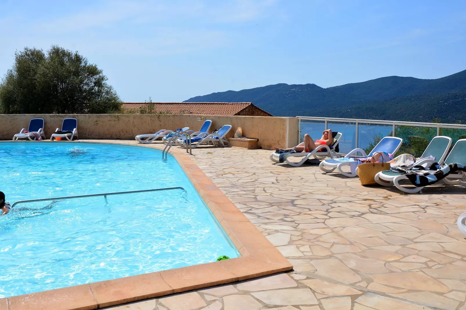 Residence Alba Rossa Serra-di-Ferro // Apt 1 Chambre avec Vue Mer  36à40 m2-Pool