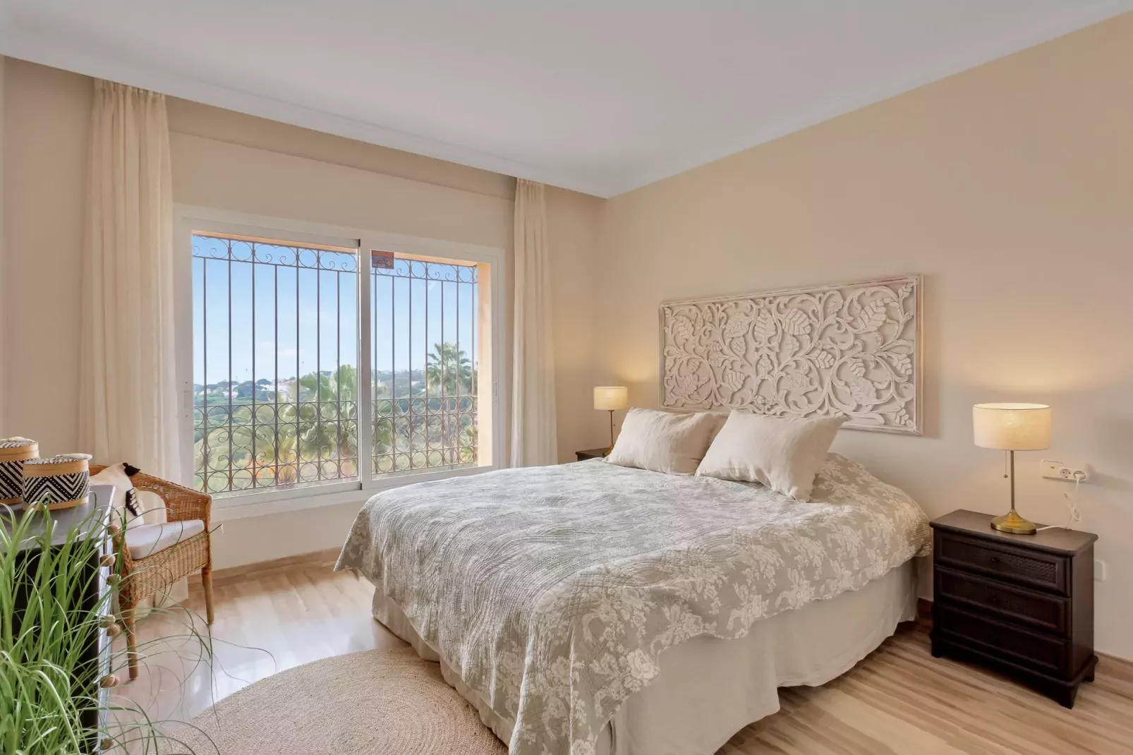 Amazing sea views Hacienda Elviria-Bedroom