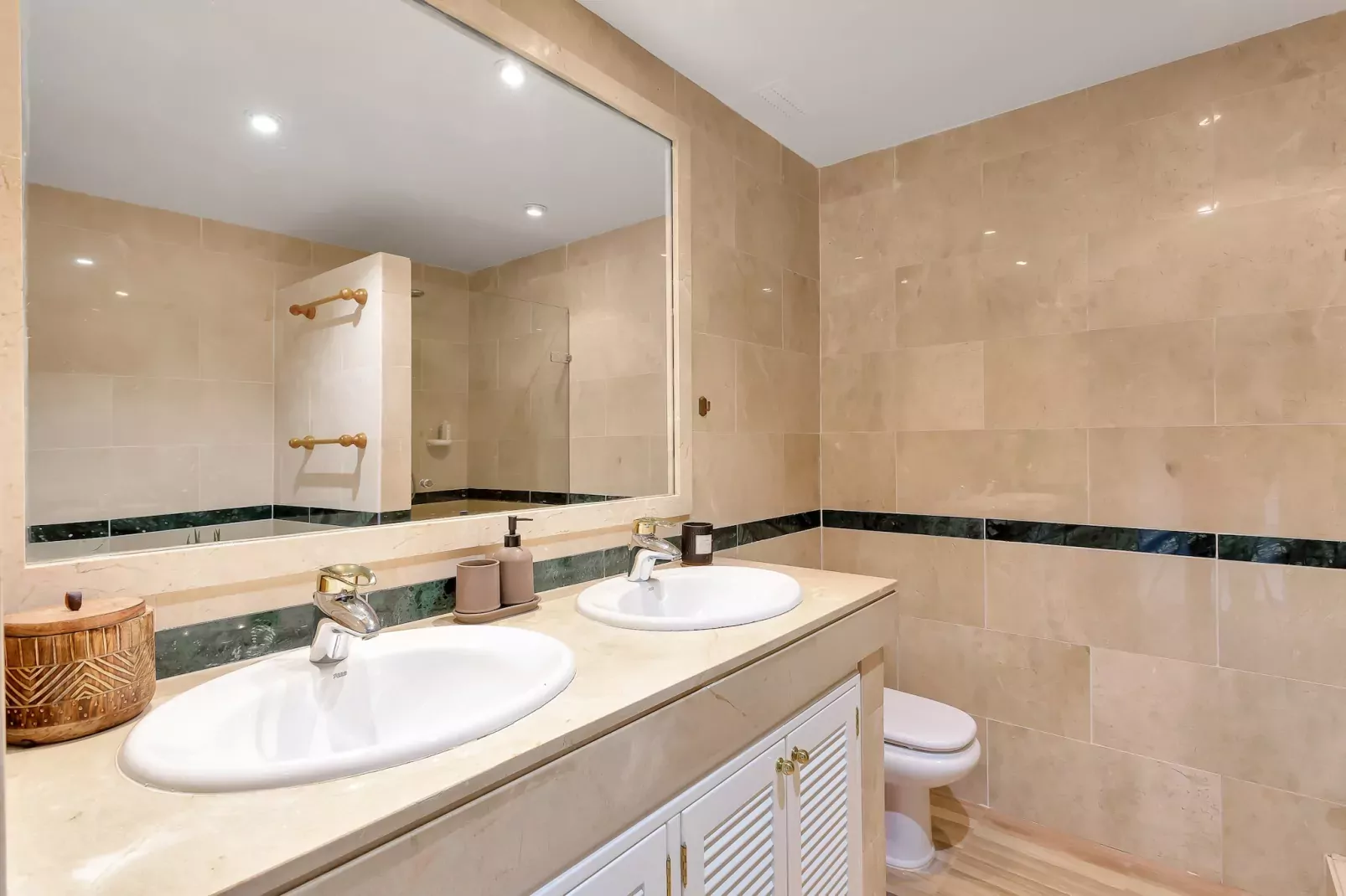 Amazing sea views Hacienda Elviria-Bathroom