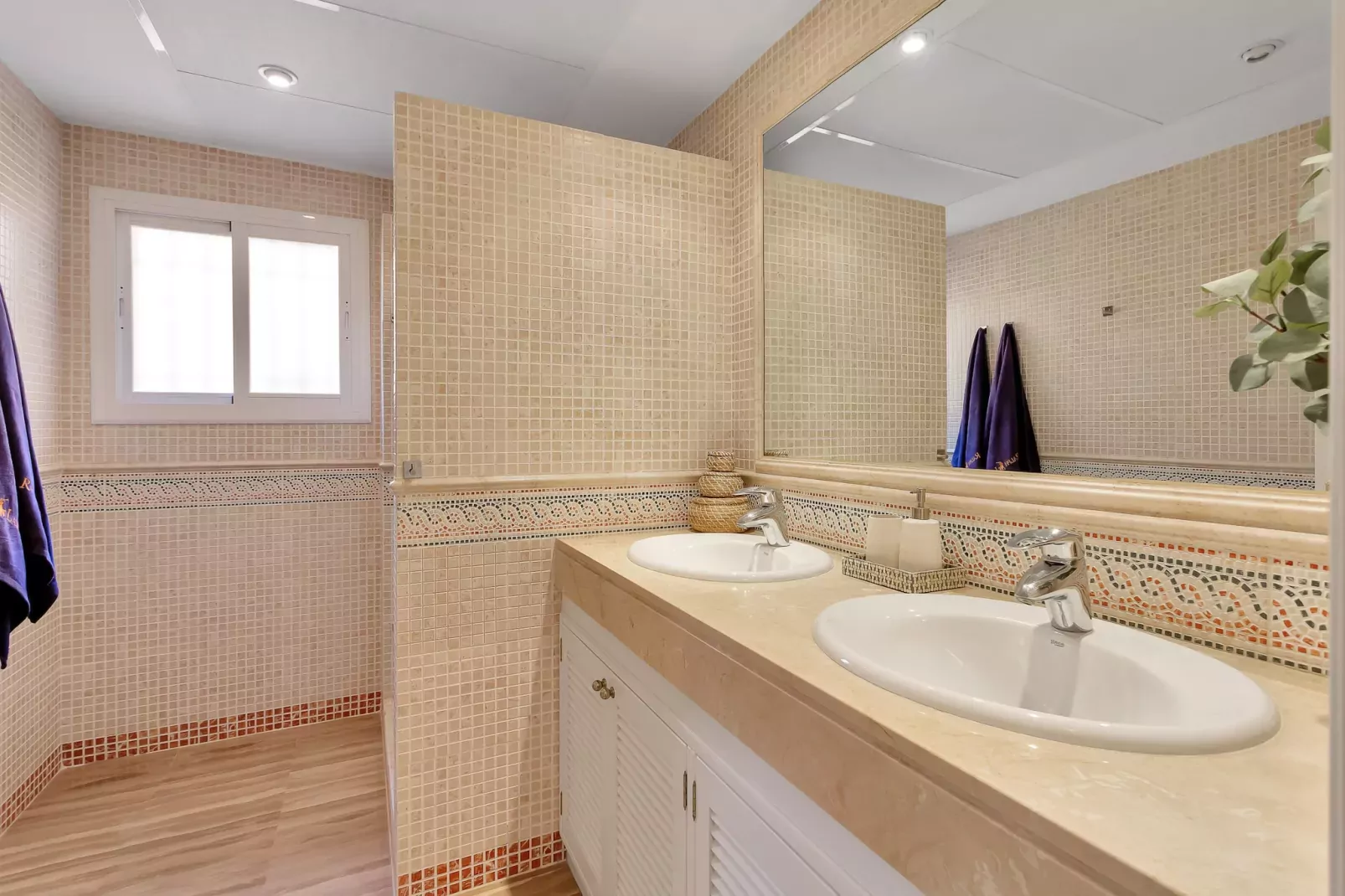 Amazing sea views Hacienda Elviria-Bathroom