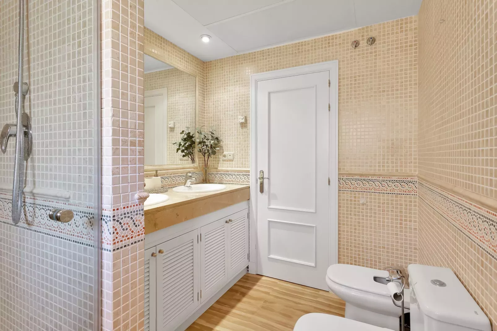 Amazing sea views Hacienda Elviria-Bathroom
