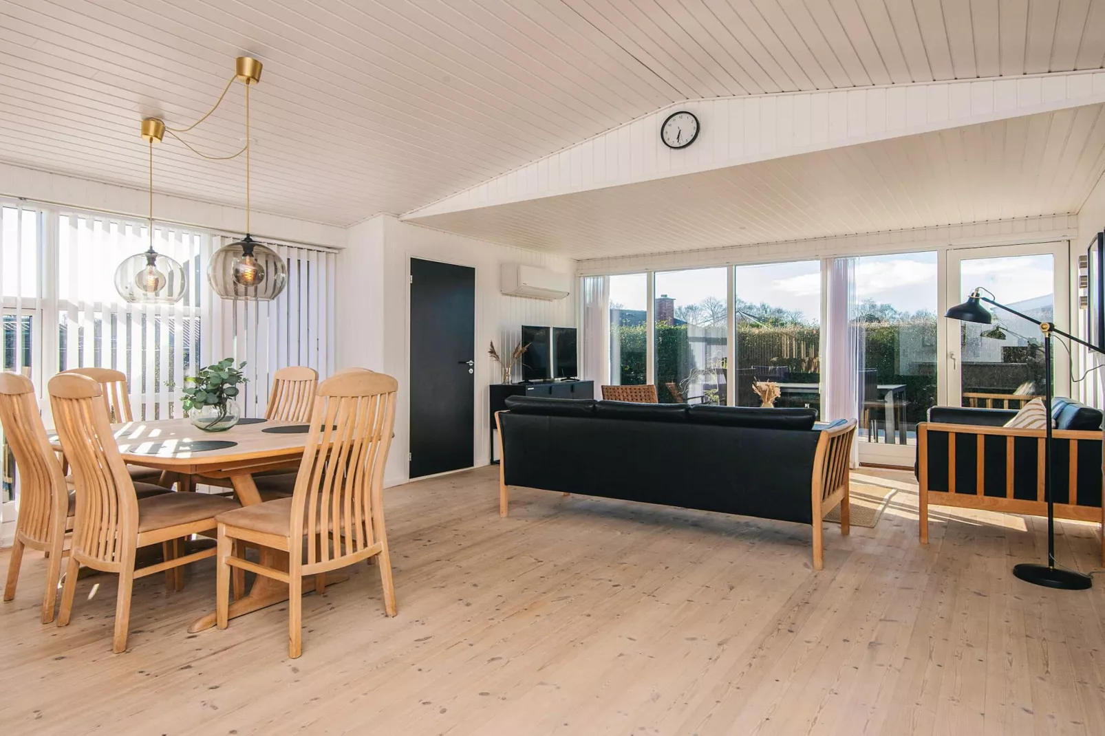 4 person holiday home in Juelsminde-Indoor