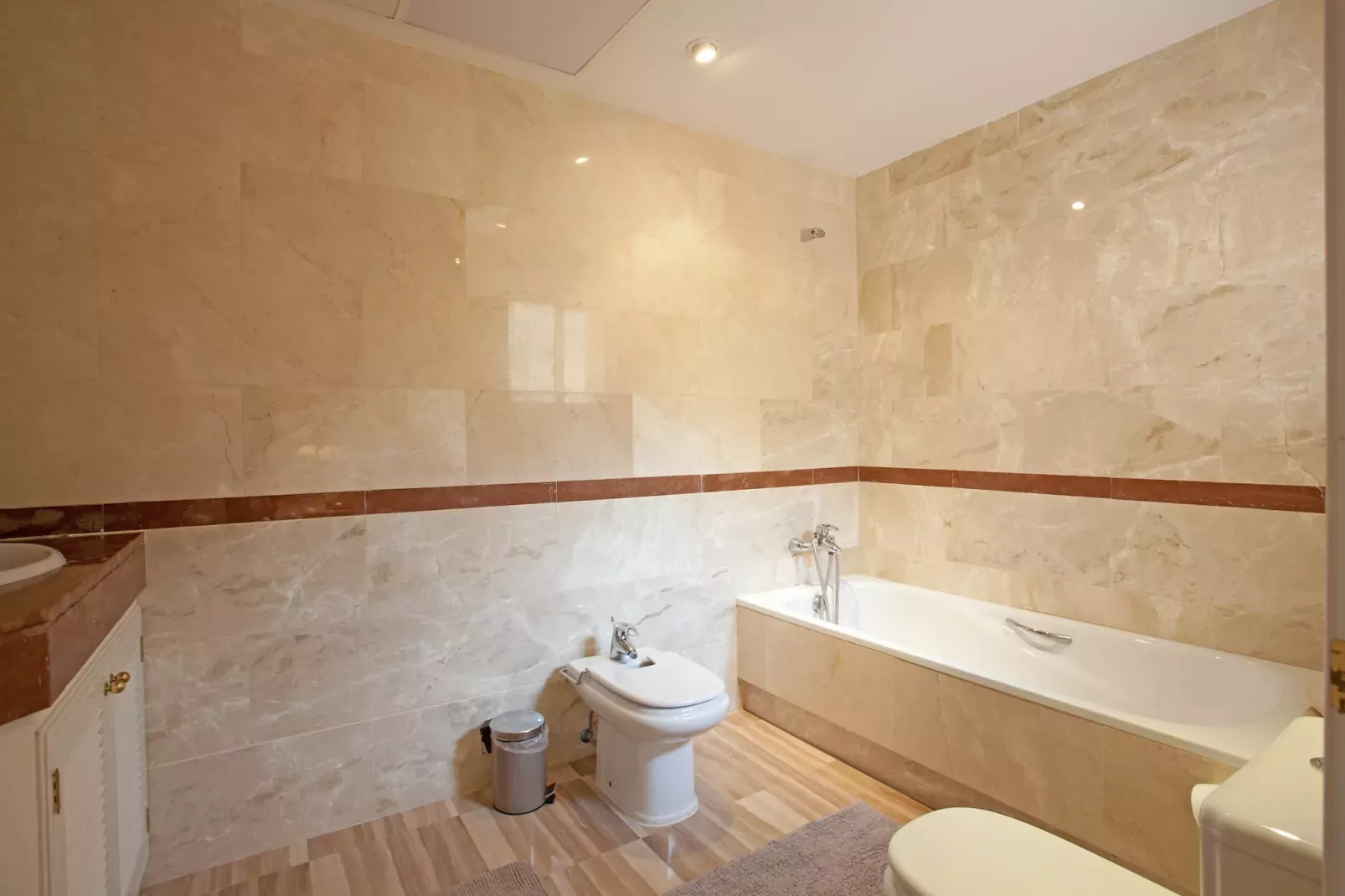 Hacienda Elviria-Bathroom