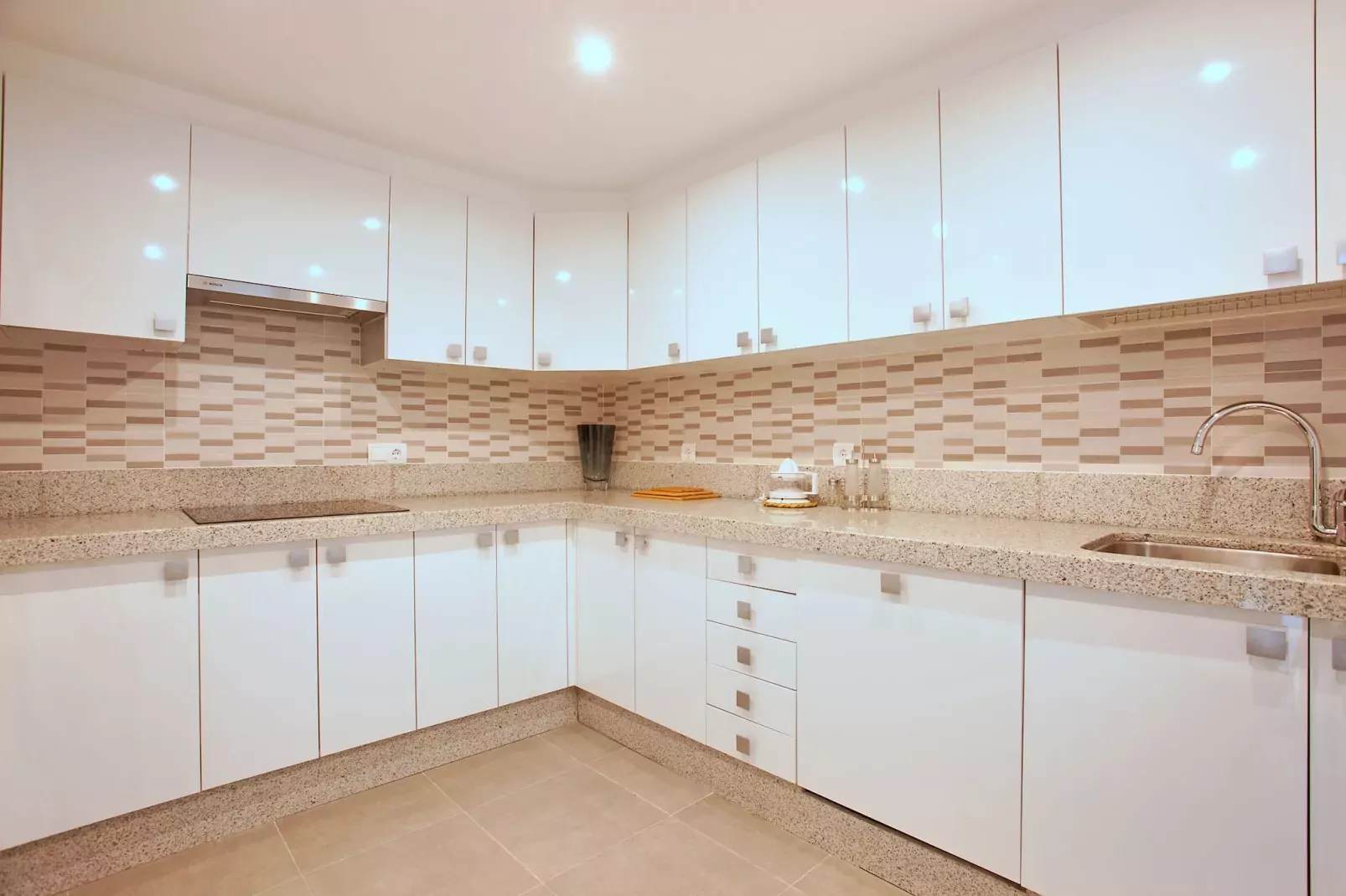 White Pearl beach Elviria H1-Kitchen