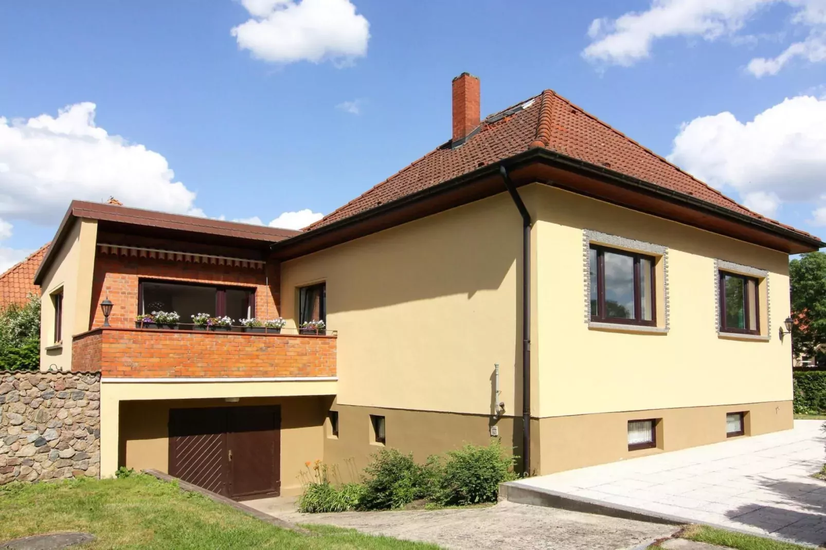 Ferienhaus Yvonne 100 qm-Exterior summer