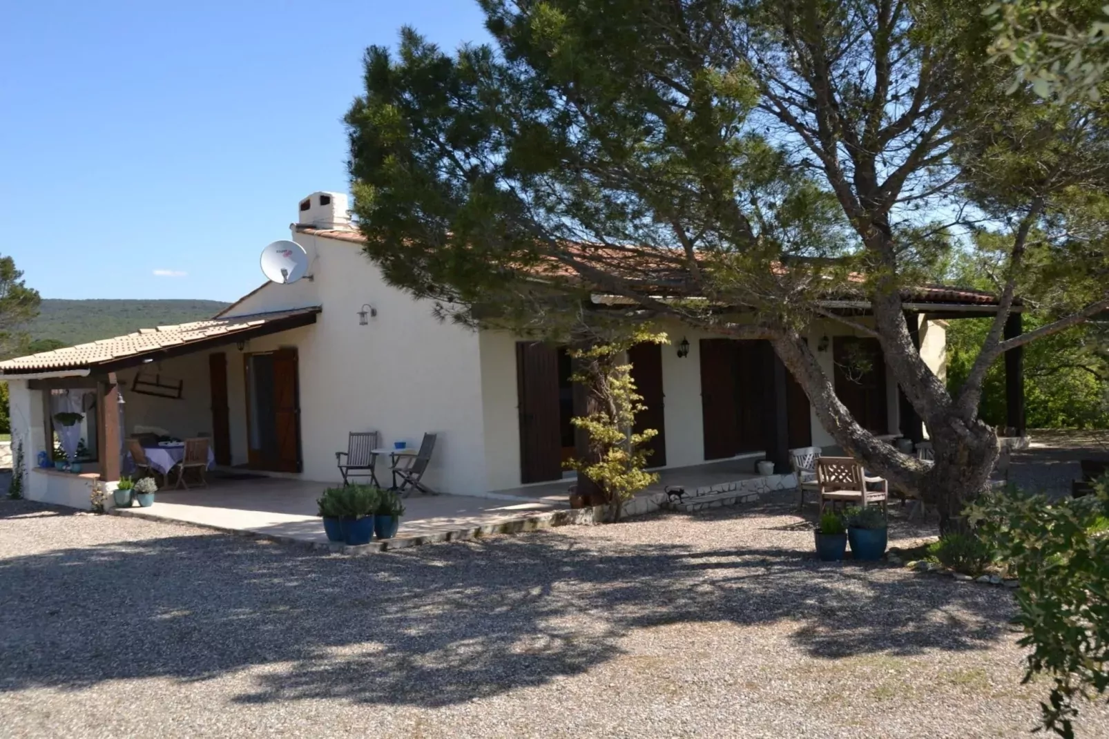 La Pampa-Exterior summer