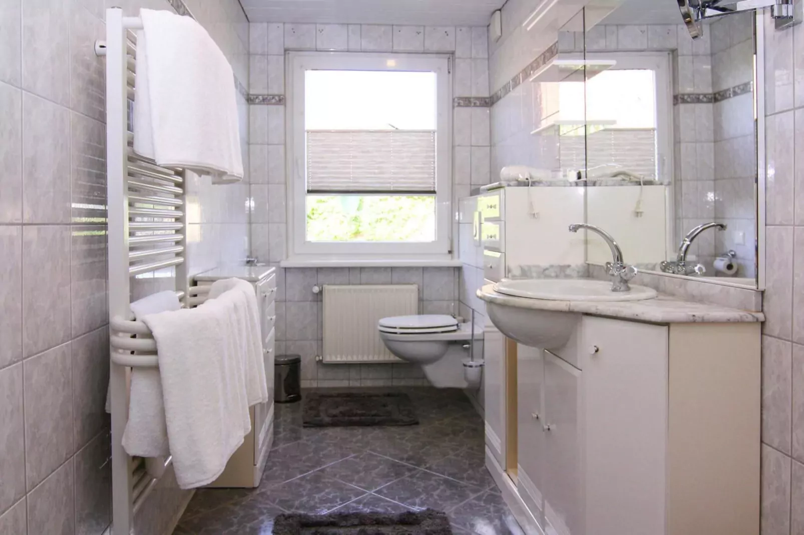 Ferienhaus Yvonne 100 qm-Bathroom